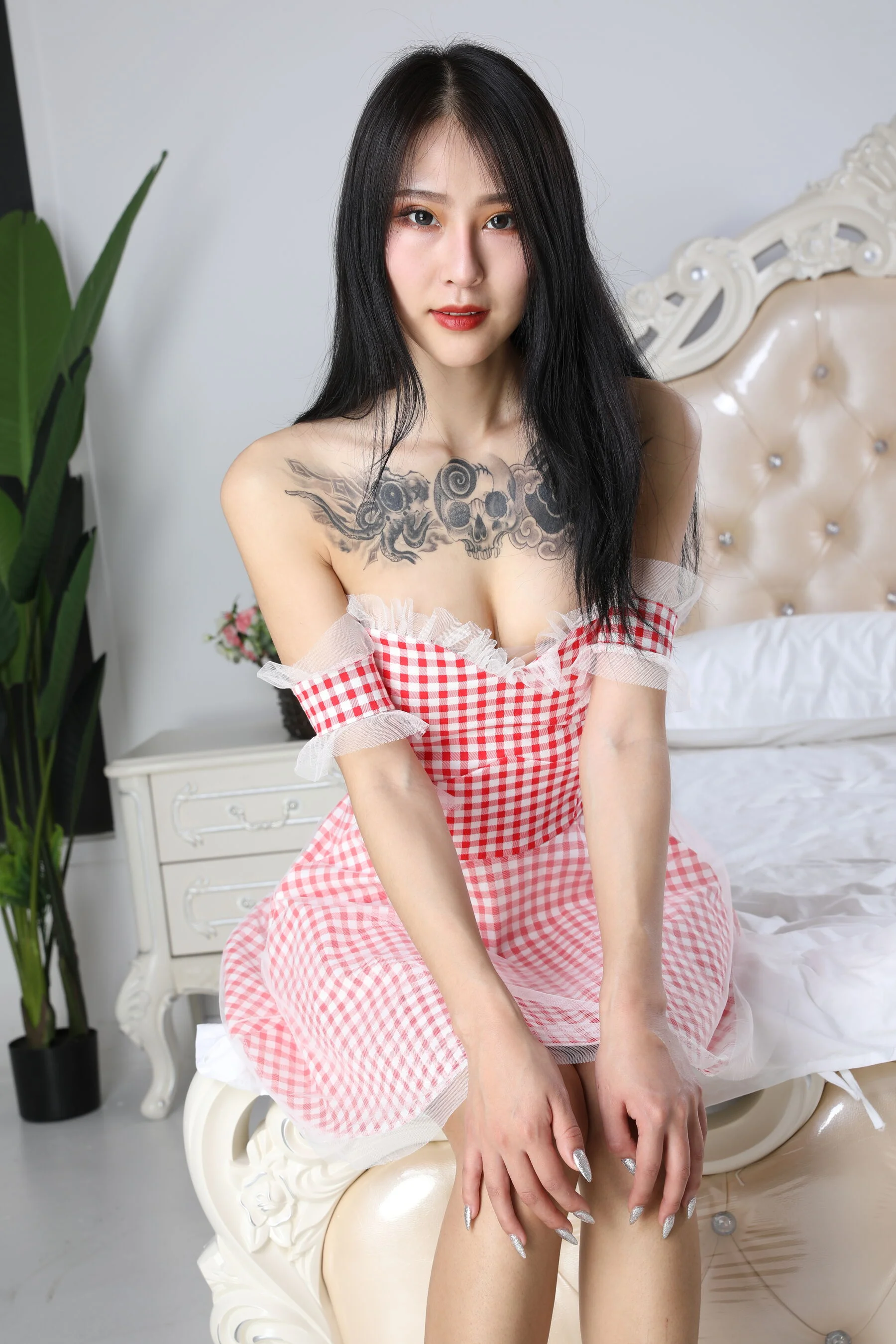 国模诺敏大尺度人体私拍套图 - Photo 31