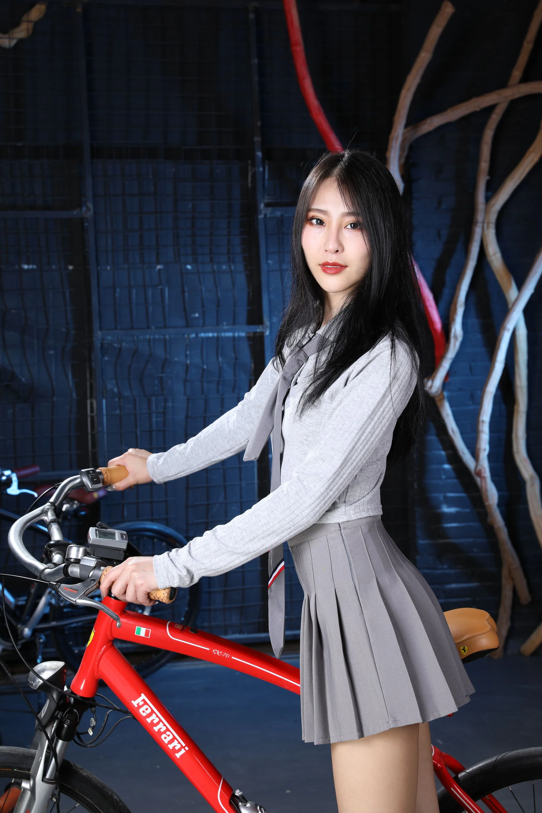 国模诺敏大尺度人体私拍套图 - Photo 374