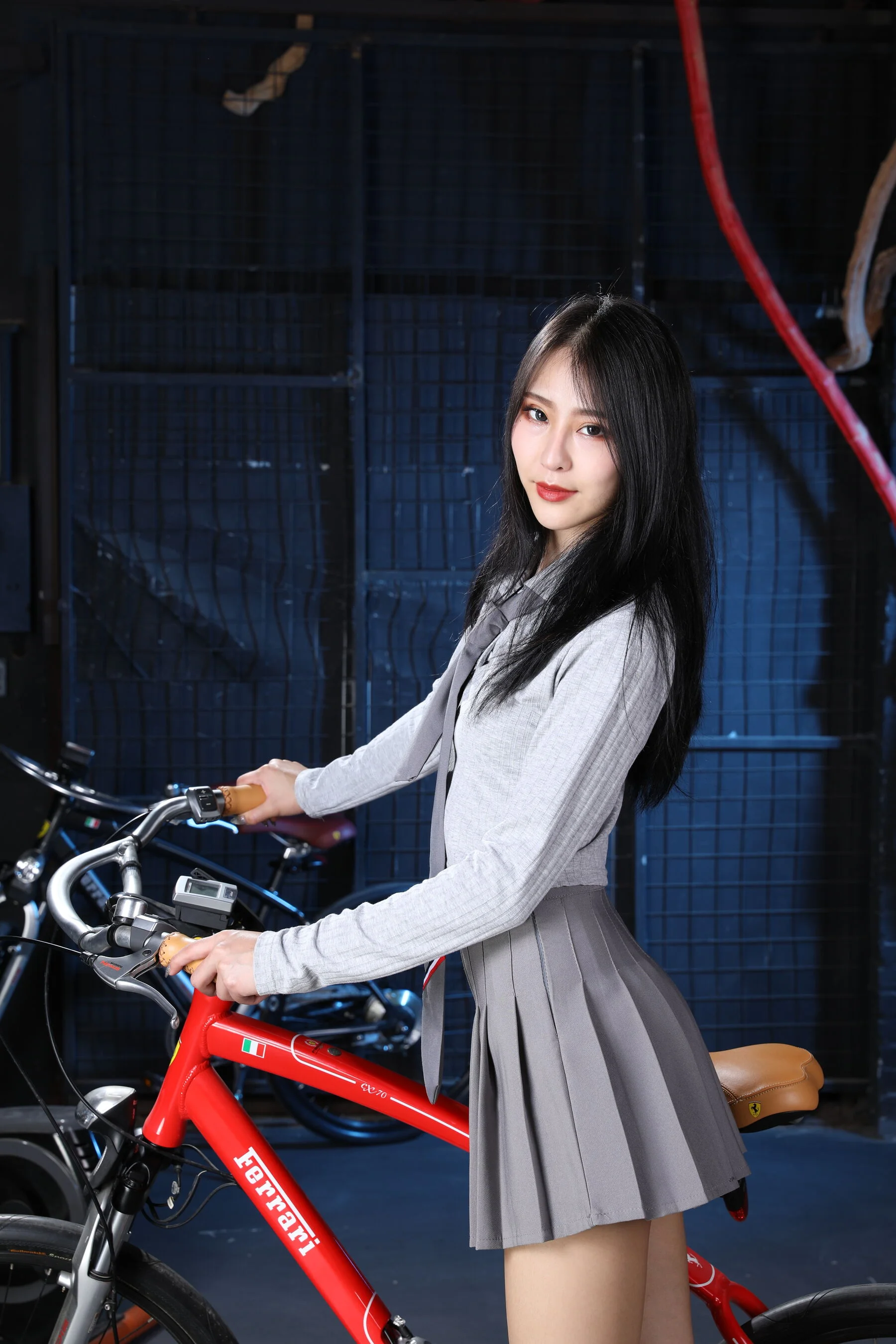 国模诺敏大尺度人体私拍套图 - Photo 376