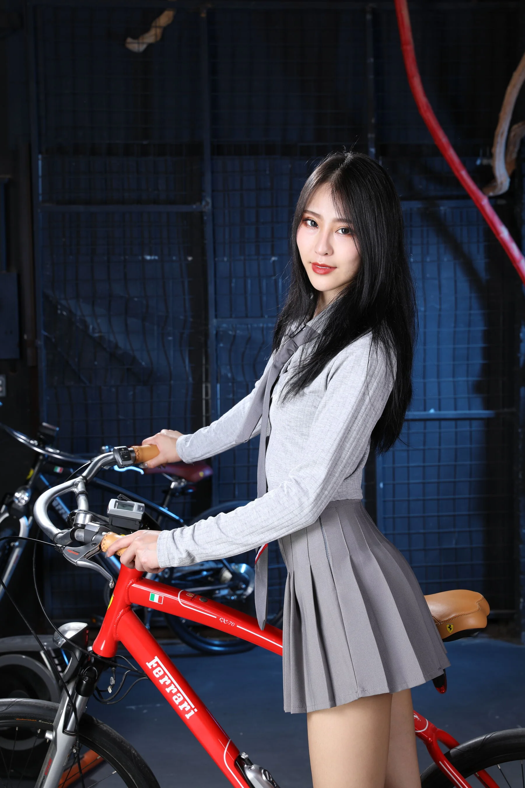 国模诺敏大尺度人体私拍套图 - Photo 377