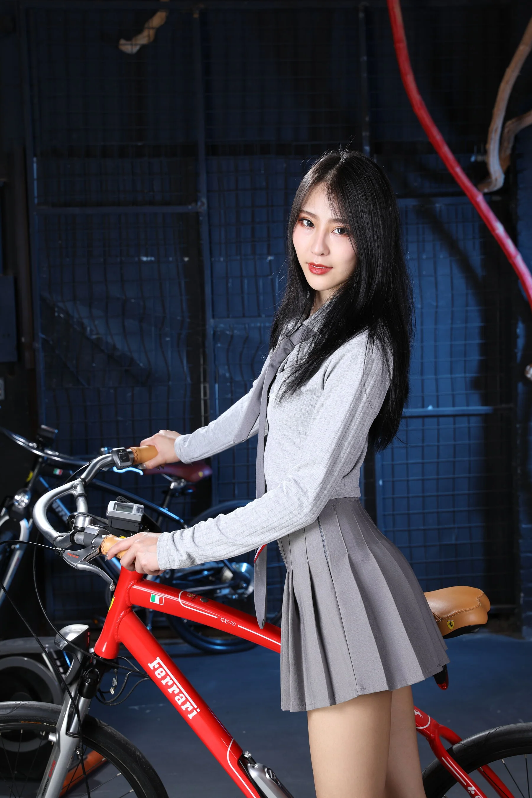 国模诺敏大尺度人体私拍套图 - Photo 378