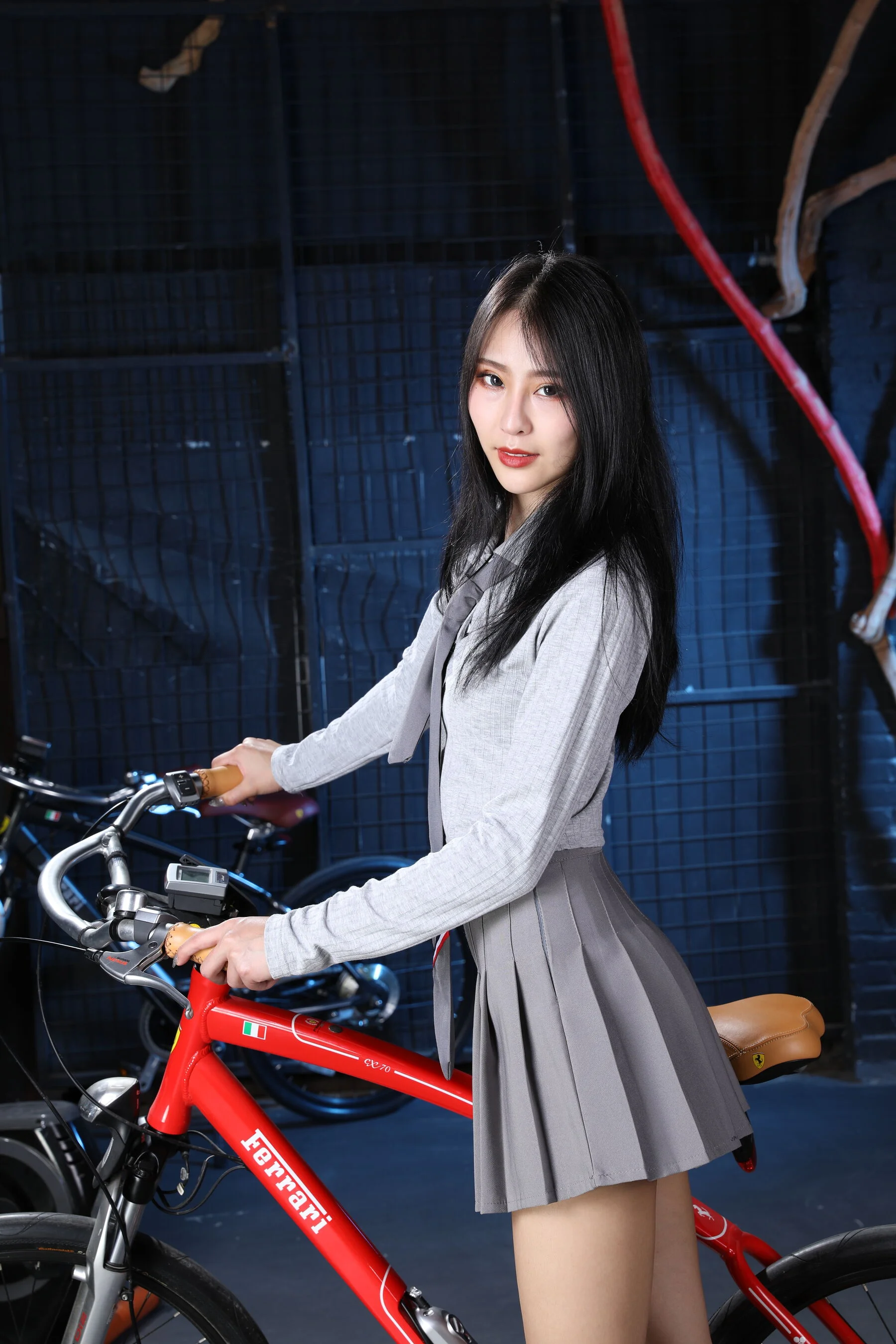 国模诺敏大尺度人体私拍套图 - Photo 382