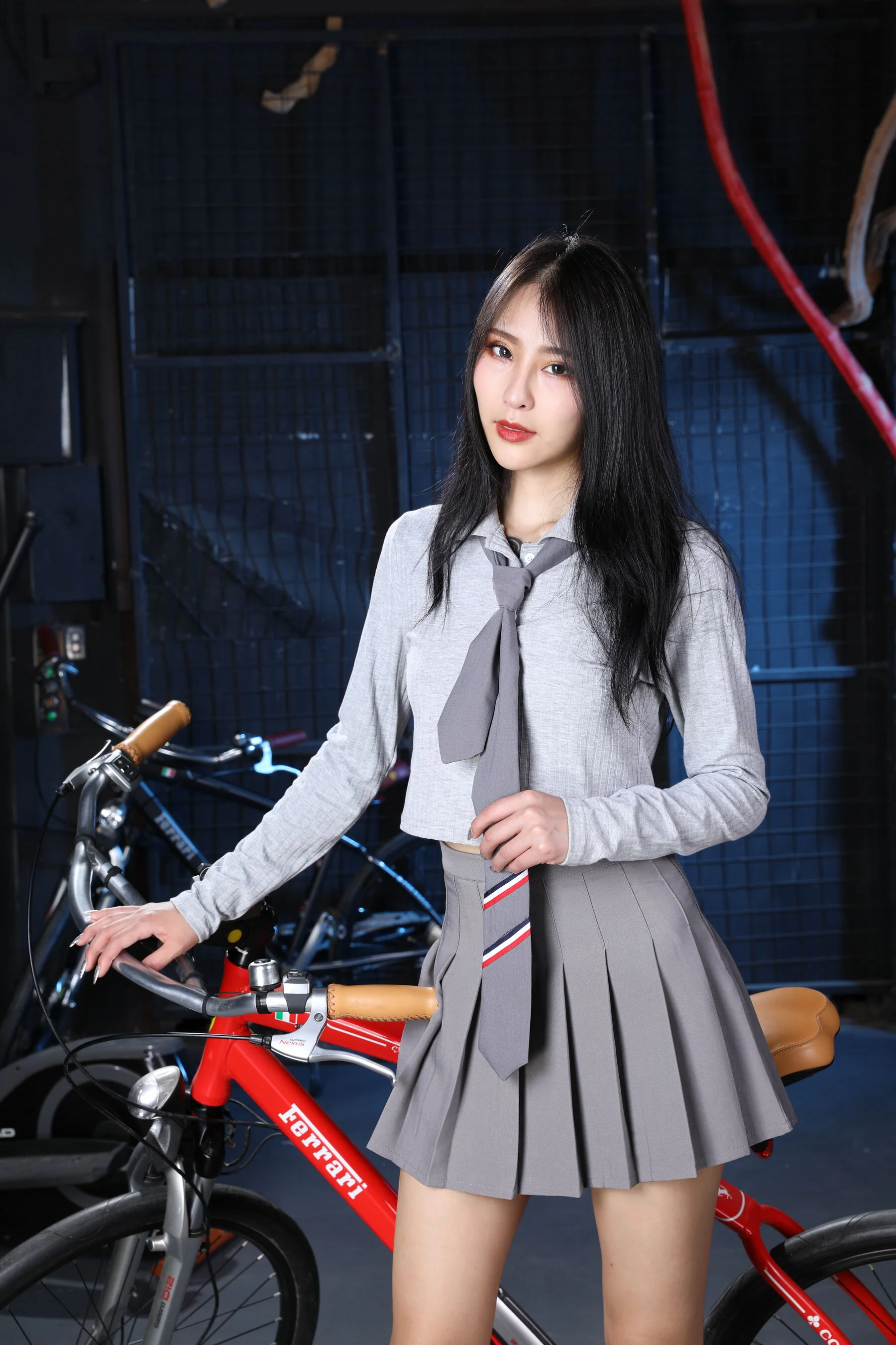 国模诺敏大尺度人体私拍套图 - Photo 400