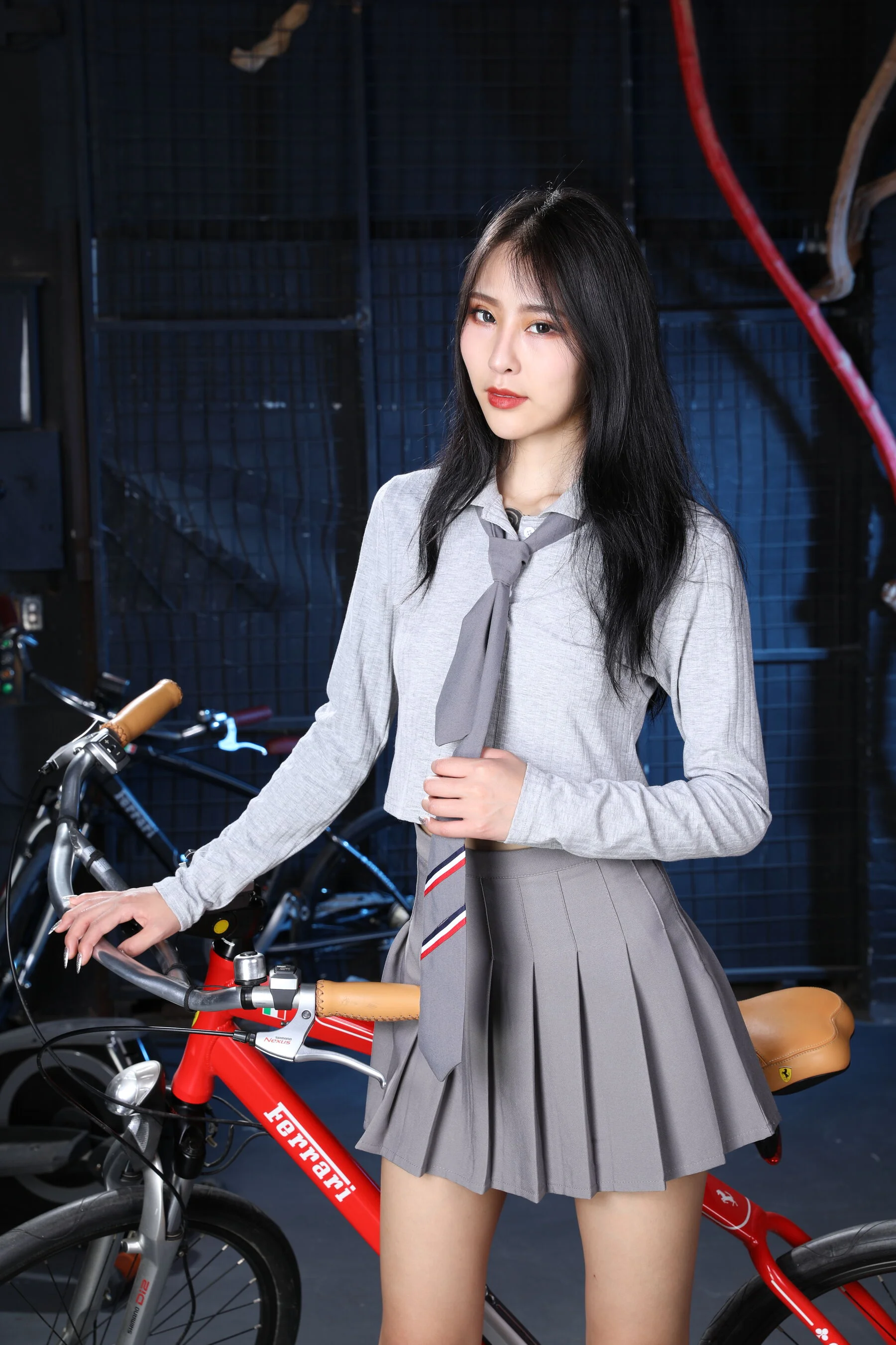 国模诺敏大尺度人体私拍套图 - Photo 411