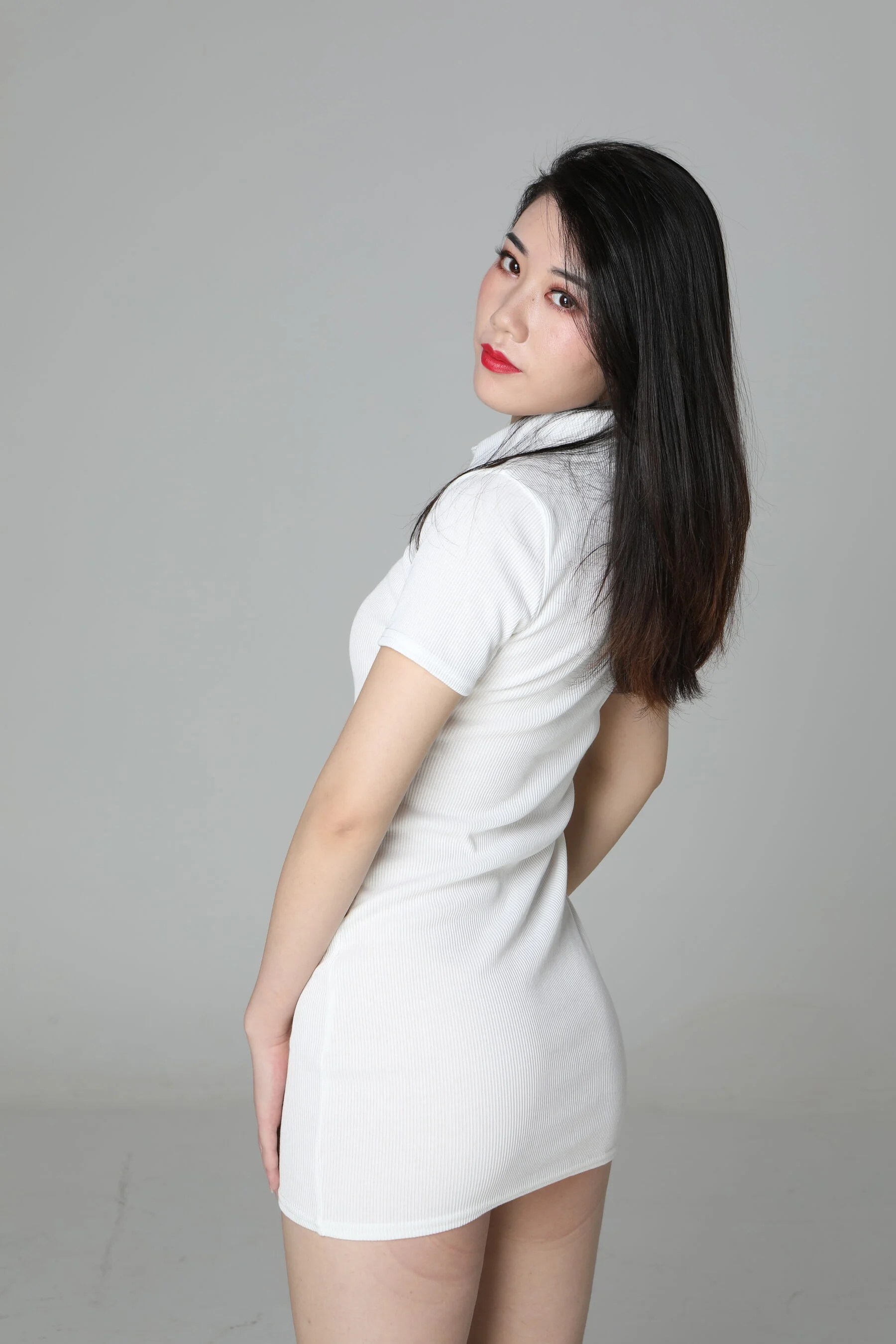 国模美娜大尺度人体私拍套图 - Photo 19