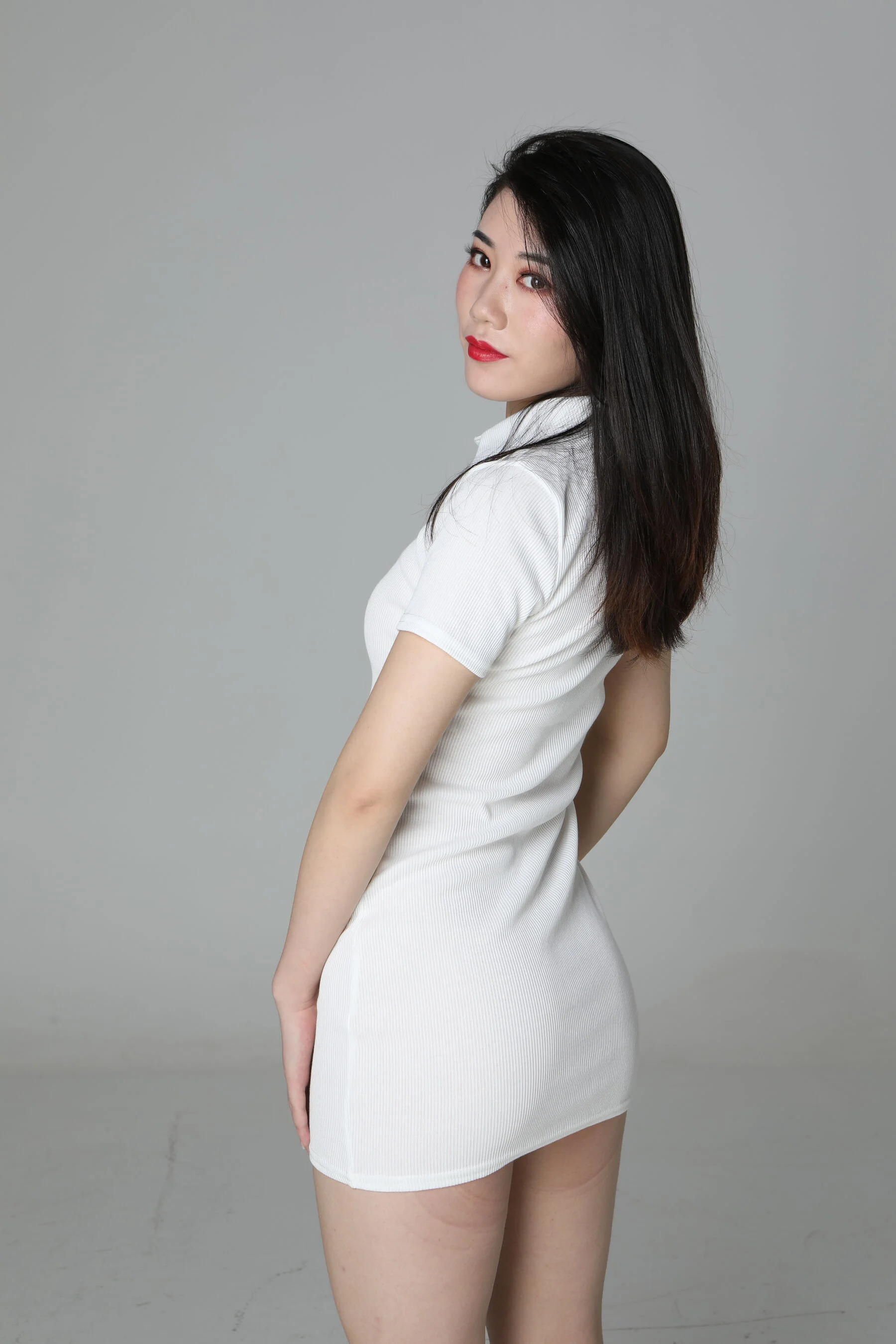 国模美娜大尺度人体私拍套图 - Photo 22