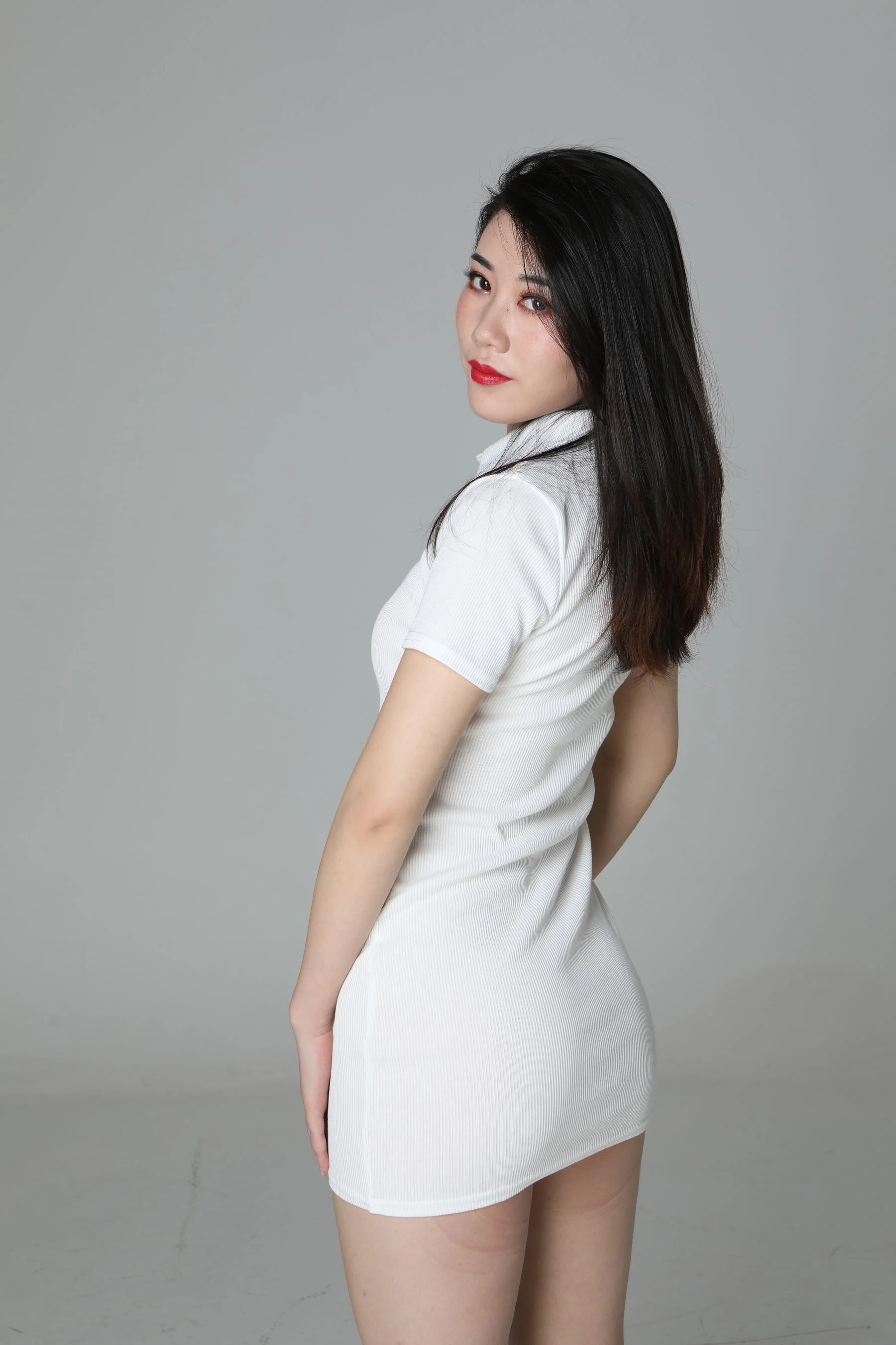 国模美娜大尺度人体私拍套图 - Photo 23