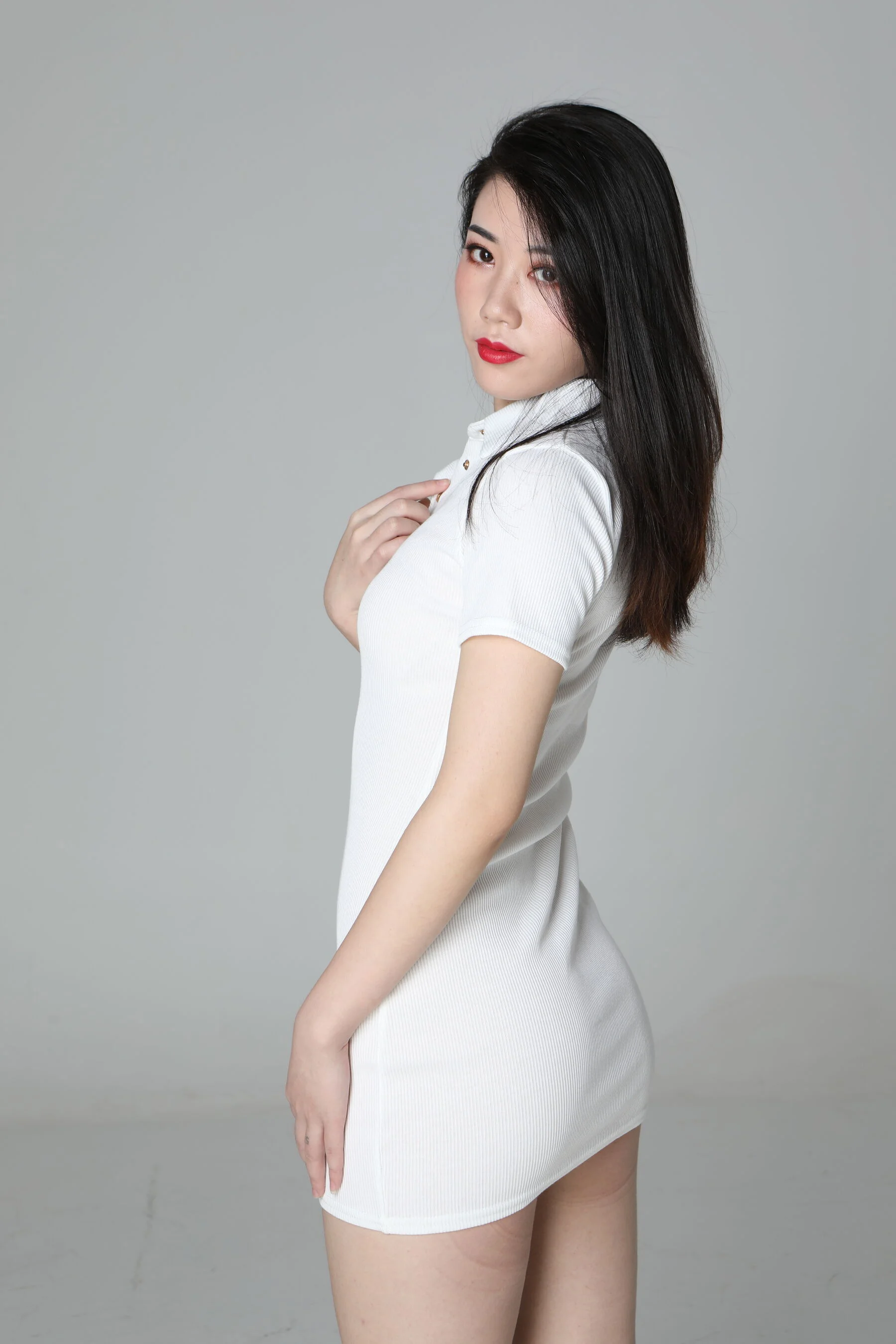 国模美娜大尺度人体私拍套图 - Photo 24