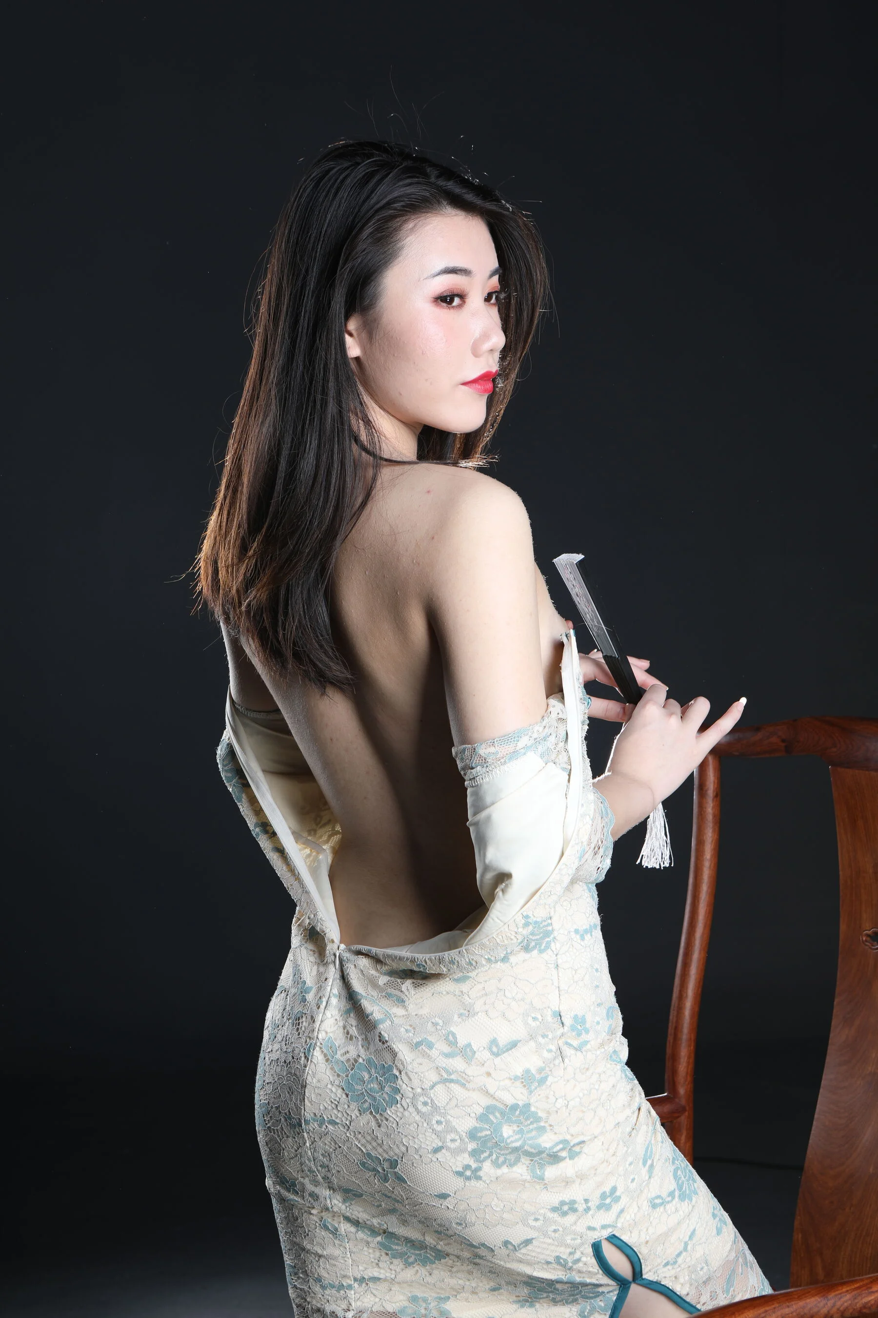 国模美娜大尺度人体私拍套图 - Photo 391