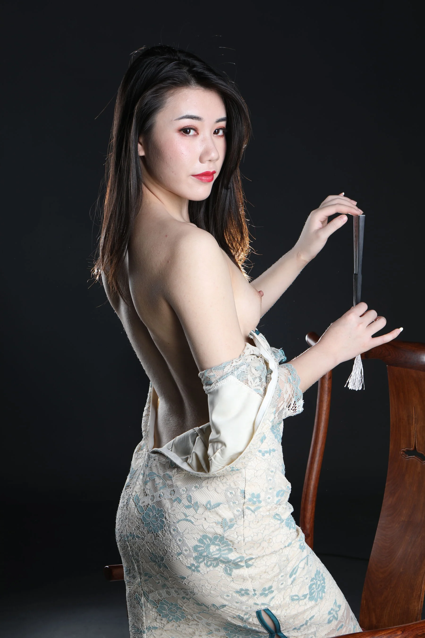 国模美娜大尺度人体私拍套图 - Photo 397