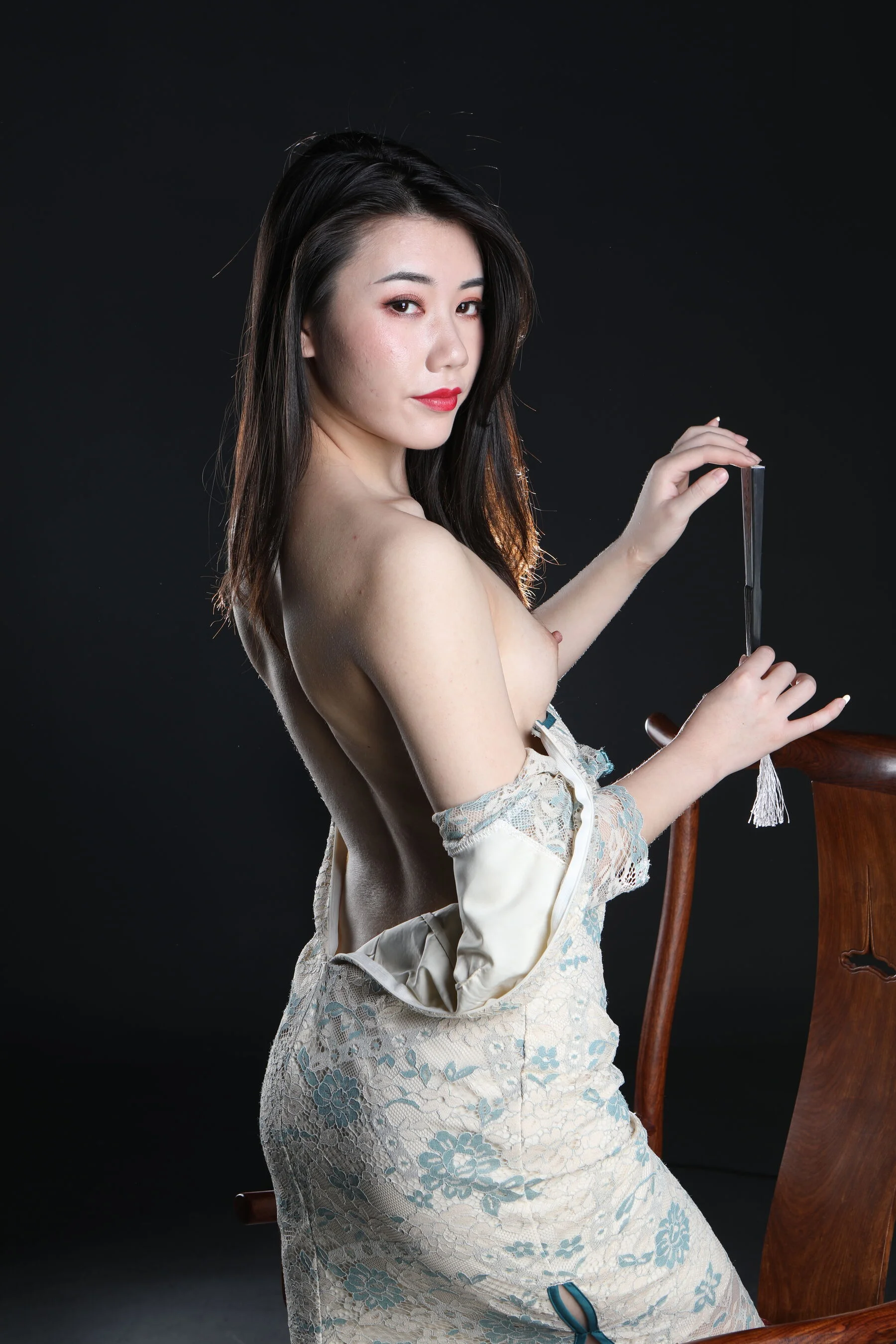 国模美娜大尺度人体私拍套图 - Photo 398