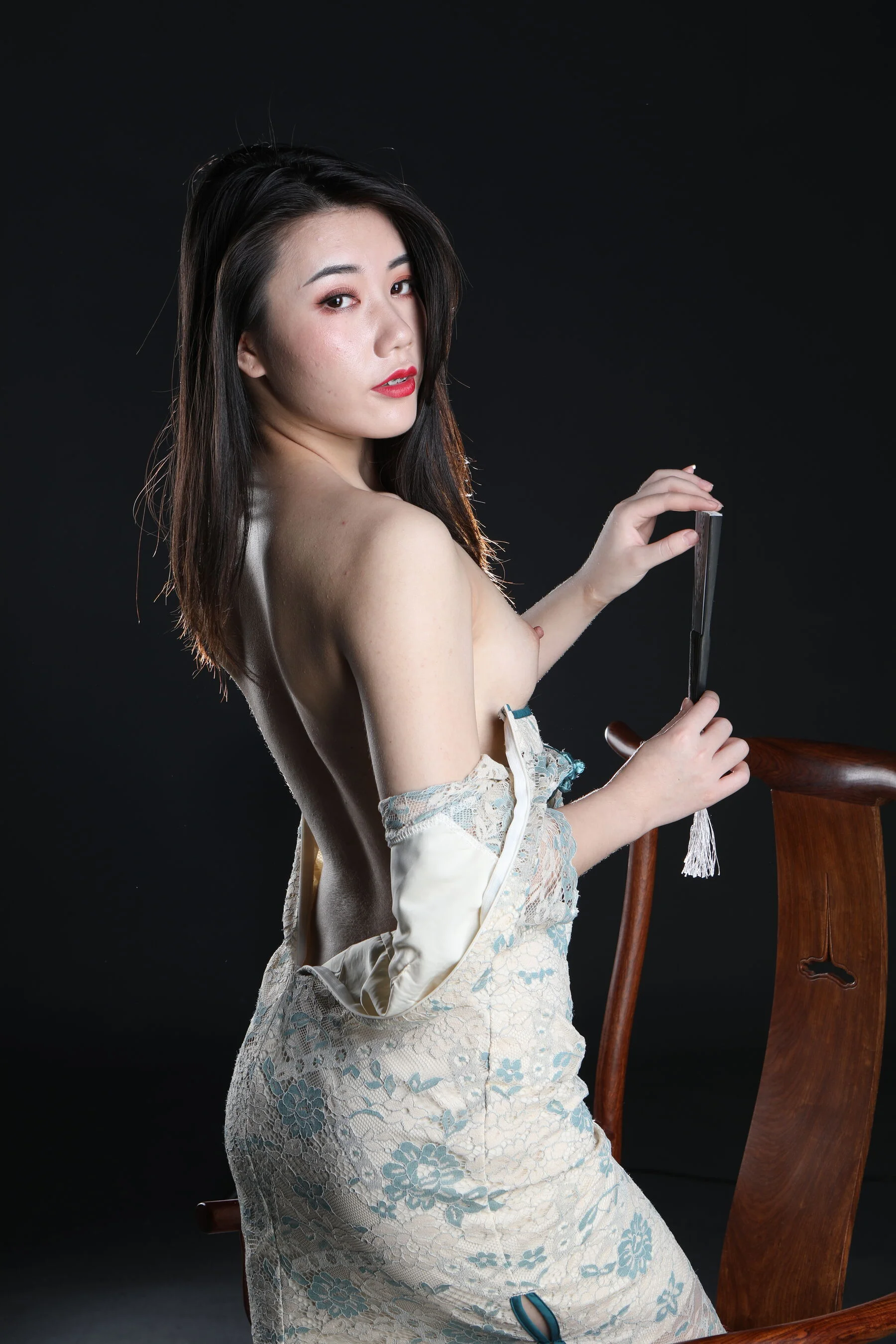 国模美娜大尺度人体私拍套图 - Photo 399