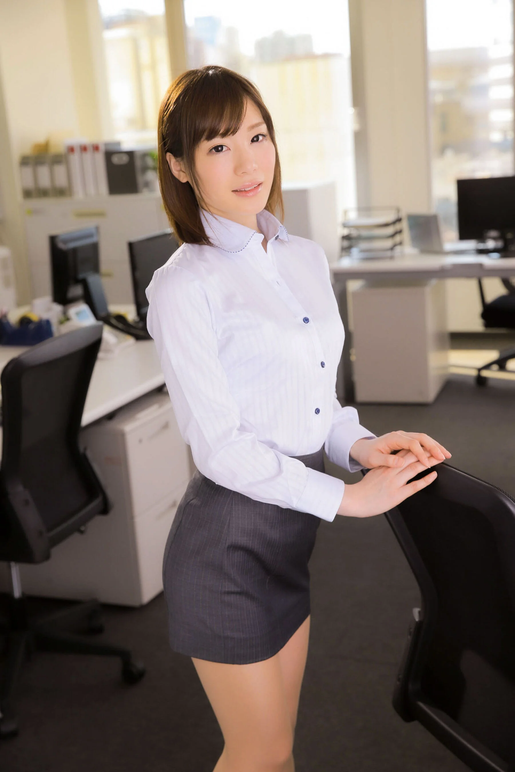 铃村爱里 - Photo 4