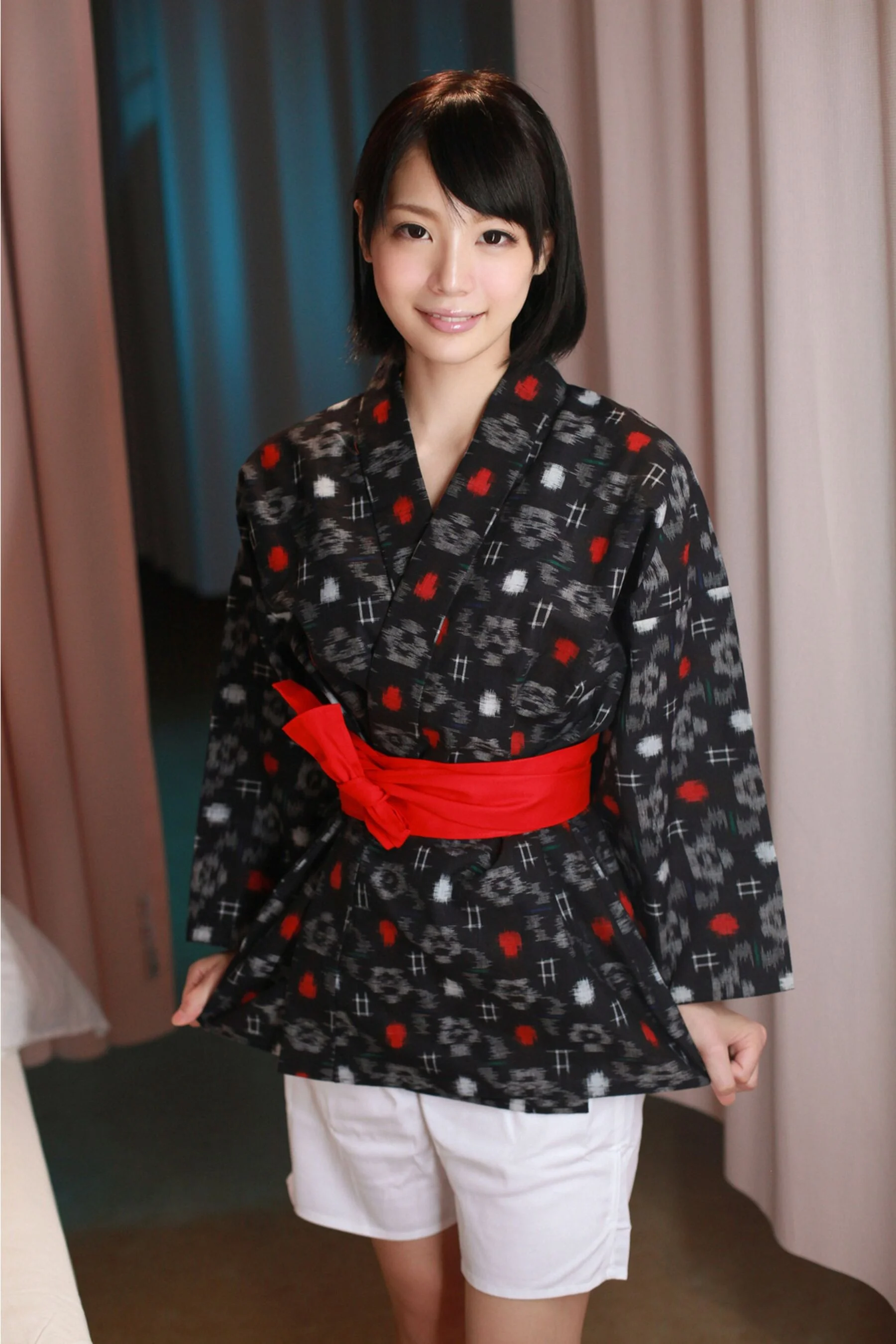 铃村爱里 - Photo 9