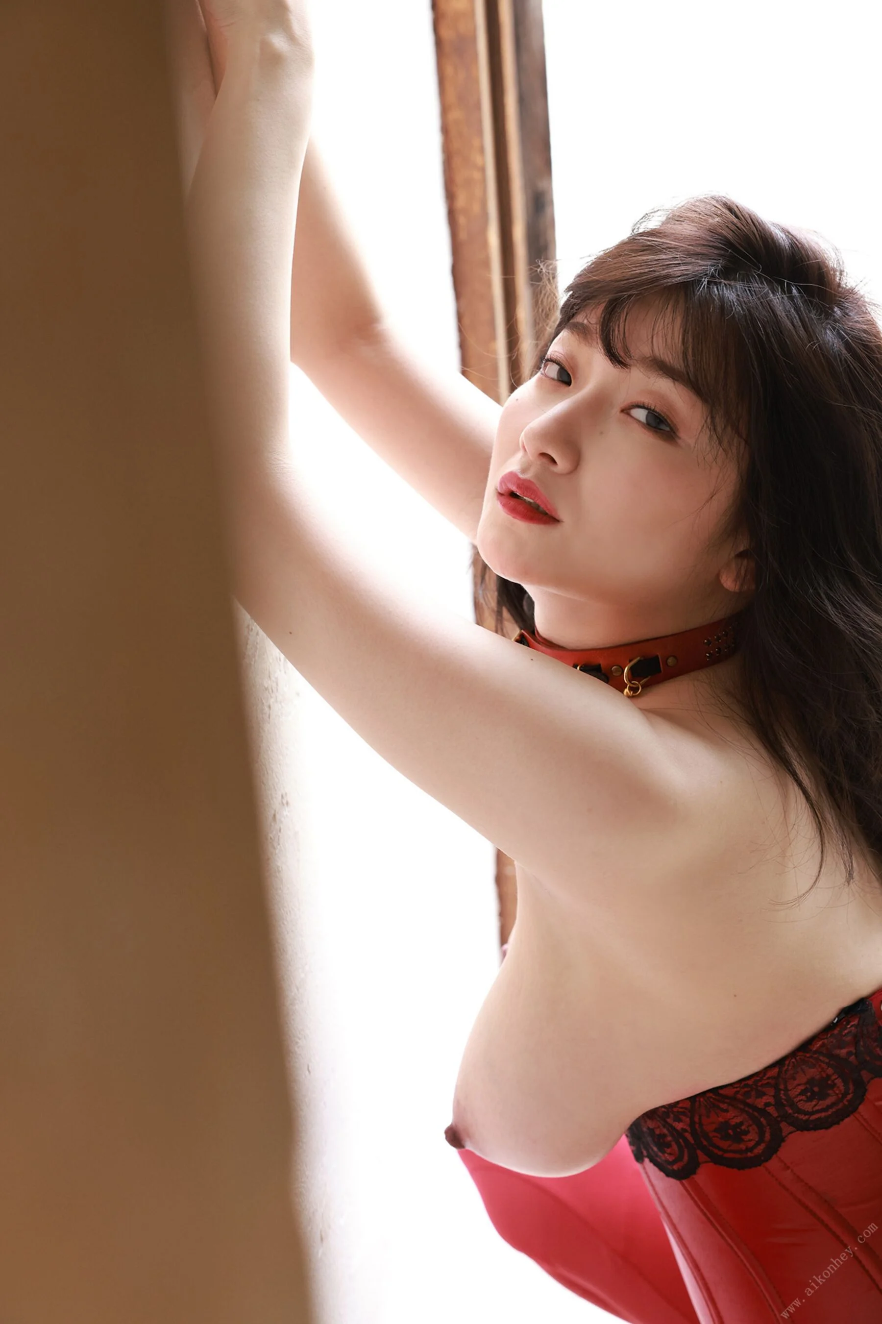 8woman rouge - Photo 45