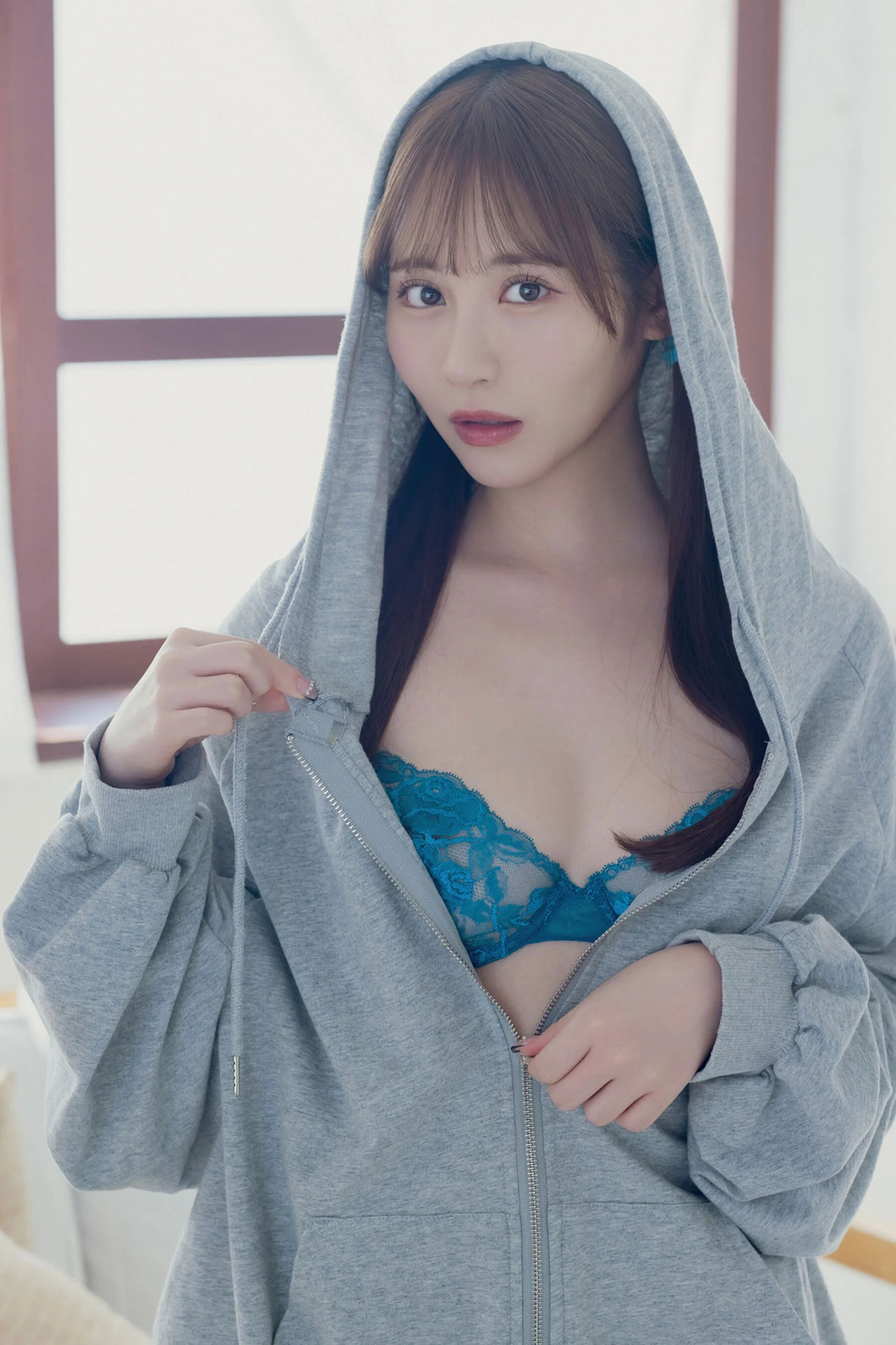 小野六花《六花繚乱 Vol.1 bitter 祝・デビュー４周年》 - Photo 4