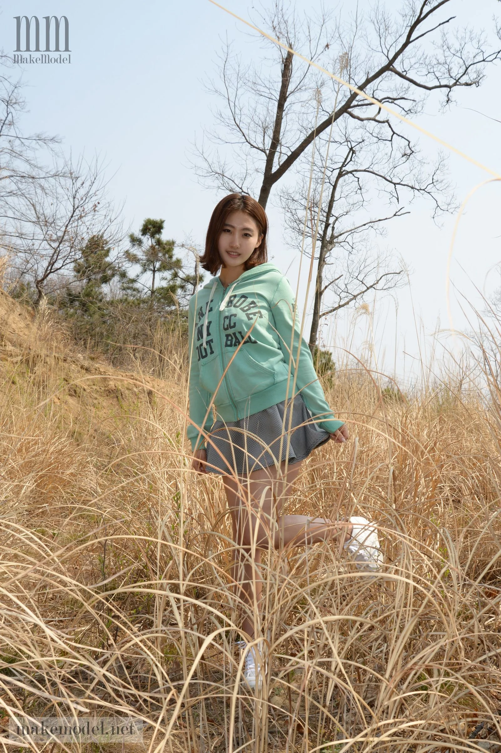 SEJIN（세진）《Between Knees》 - Photo 2