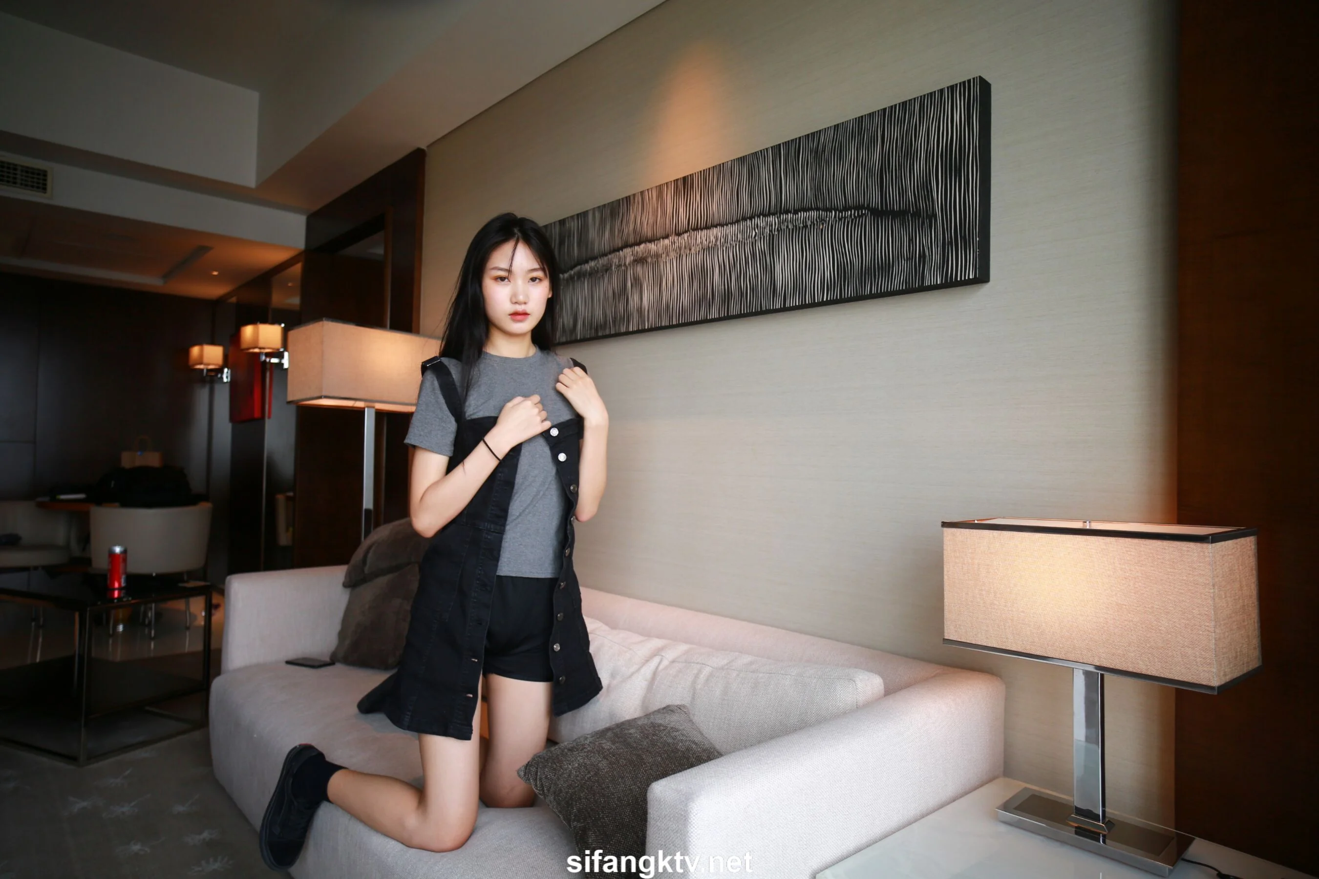 国模亦菲大尺度人体私拍套图 - Photo 179