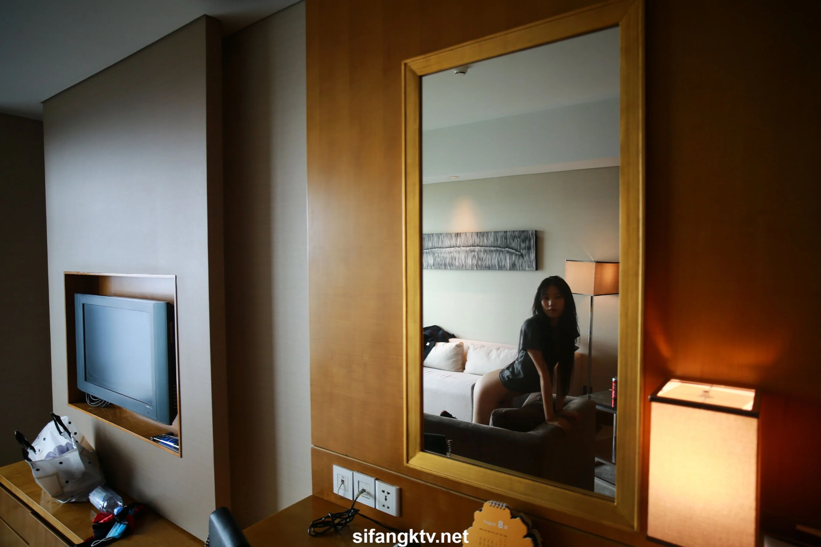 国模亦菲大尺度人体私拍套图 - Photo 467