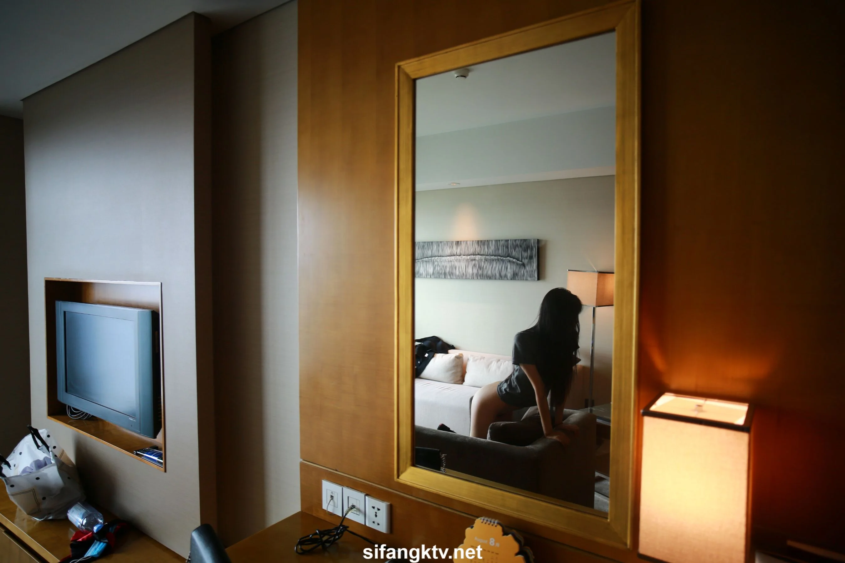 国模亦菲大尺度人体私拍套图 - Photo 470