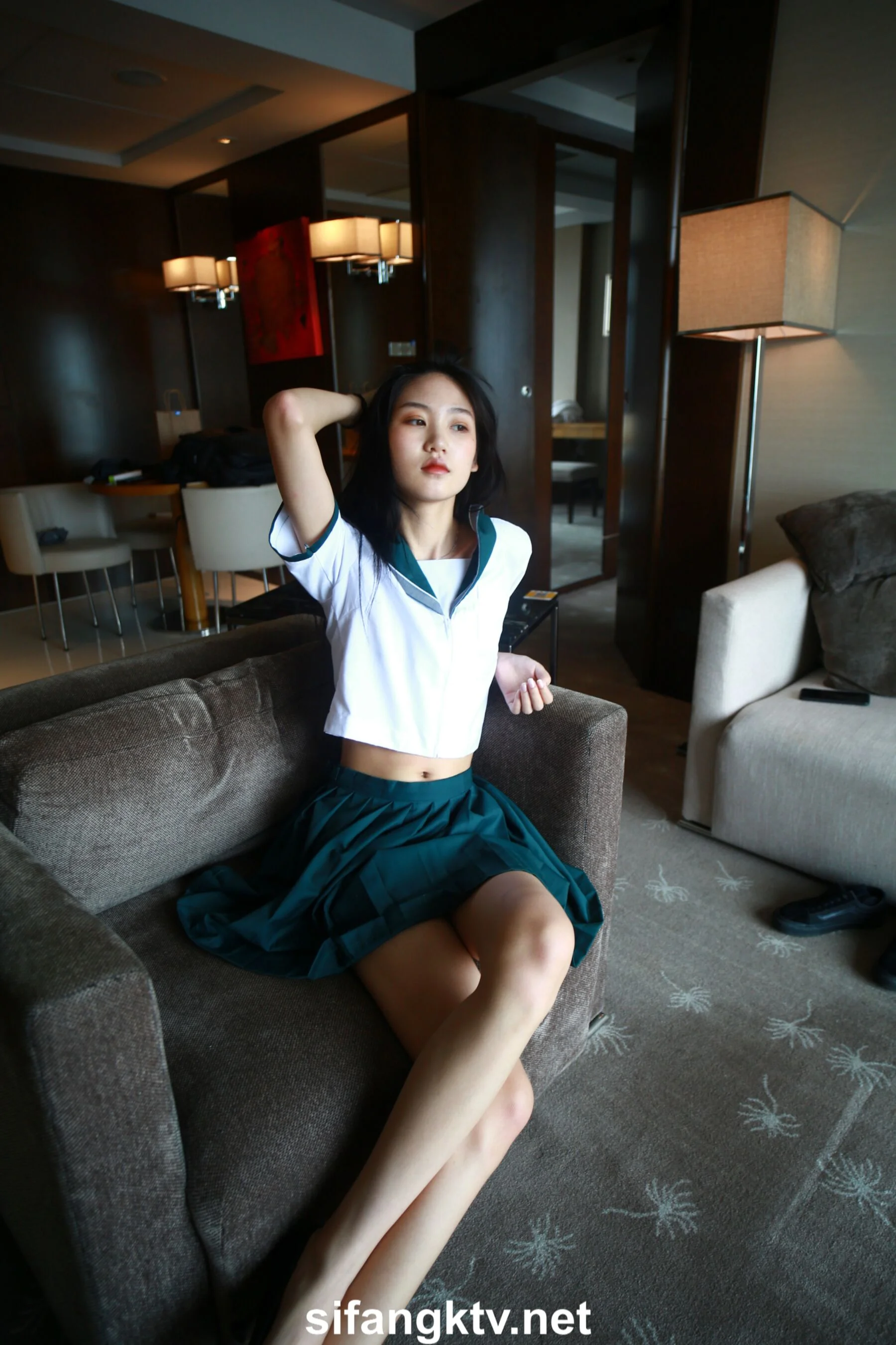 国模亦菲大尺度人体私拍套图 - Photo 653