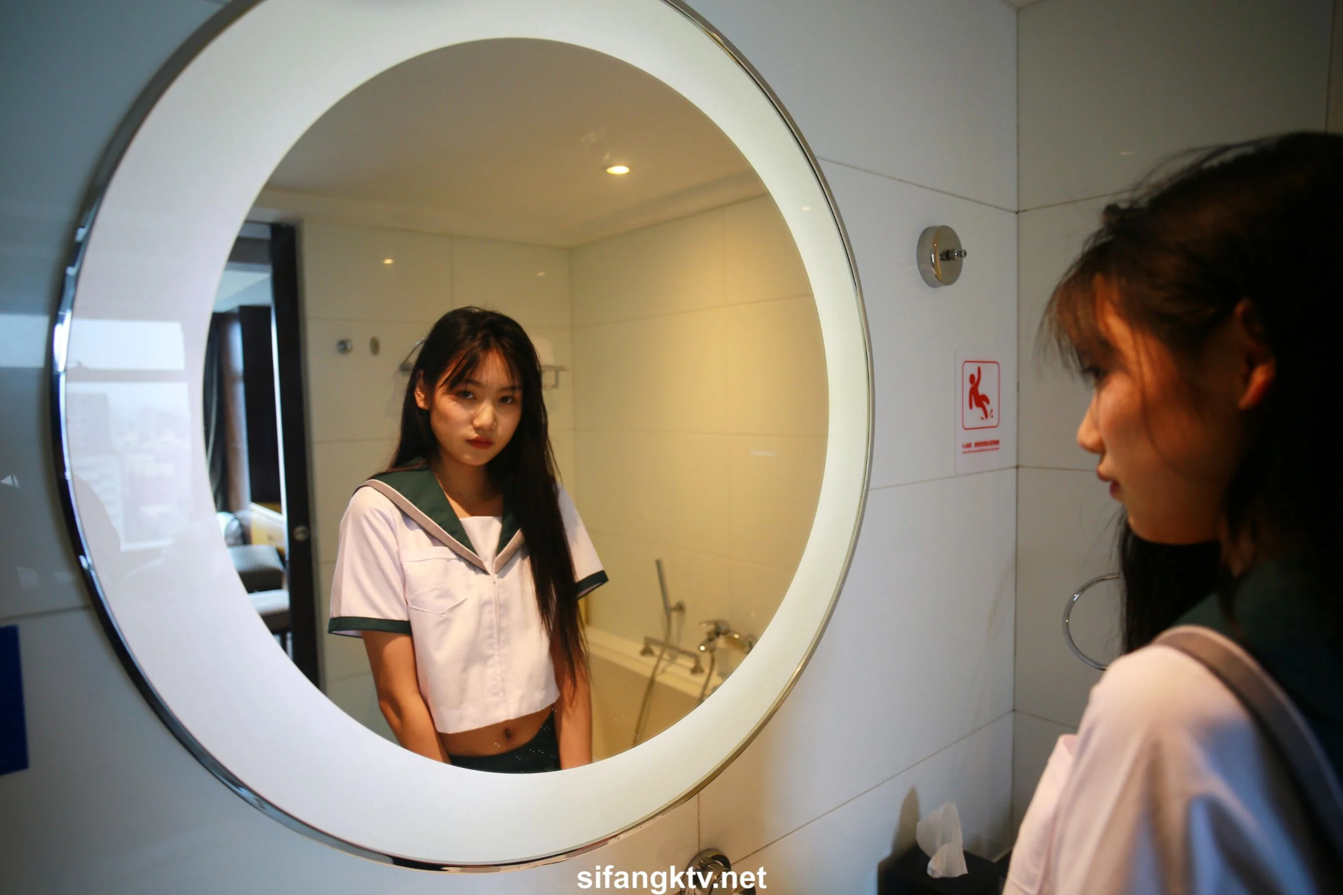 国模亦菲大尺度人体私拍套图 - Photo 680