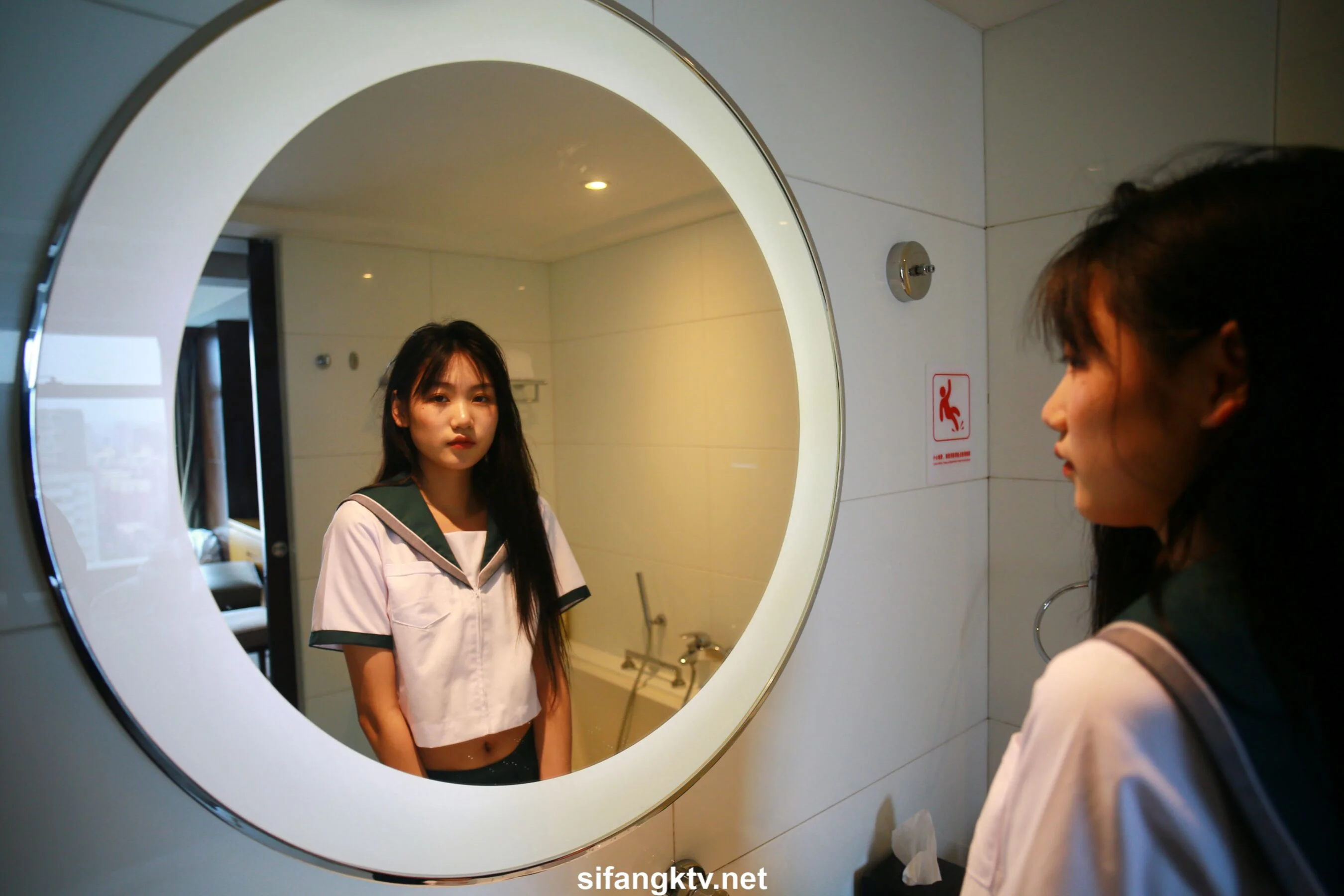 国模亦菲大尺度人体私拍套图 - Photo 682