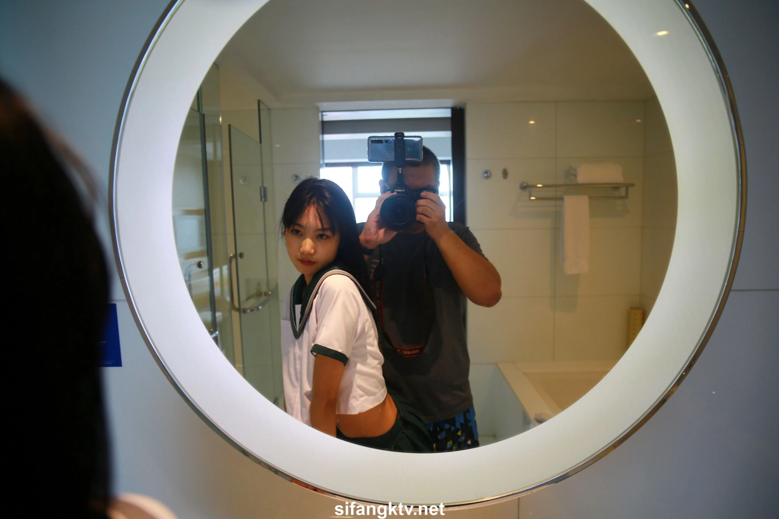 国模亦菲大尺度人体私拍套图 - Photo 695