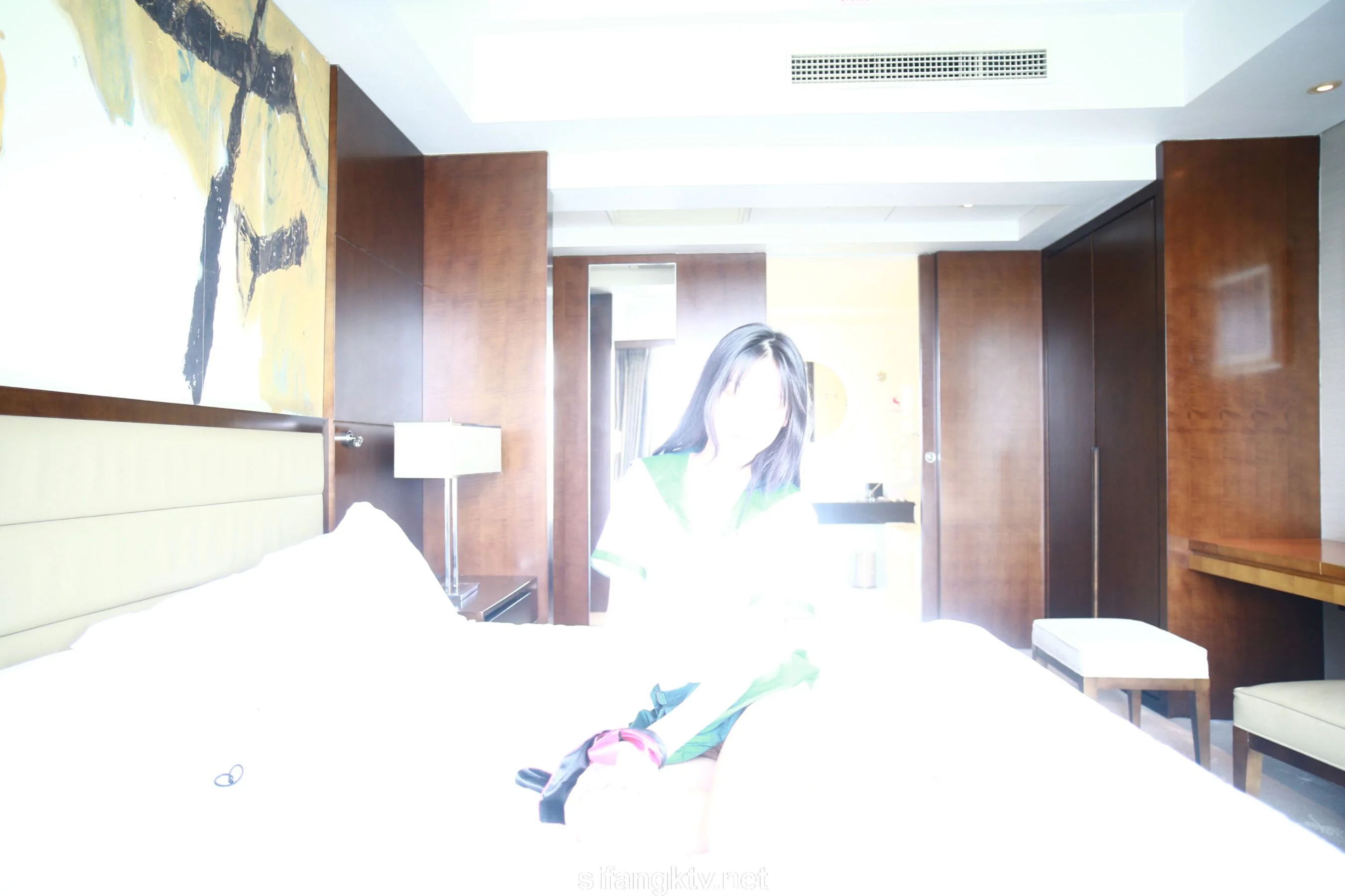 国模亦菲大尺度人体私拍套图 - Photo 777