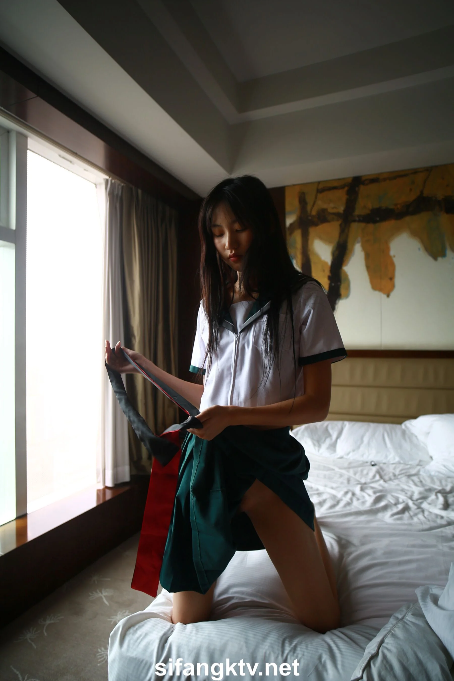 国模亦菲大尺度人体私拍套图 - Photo 812