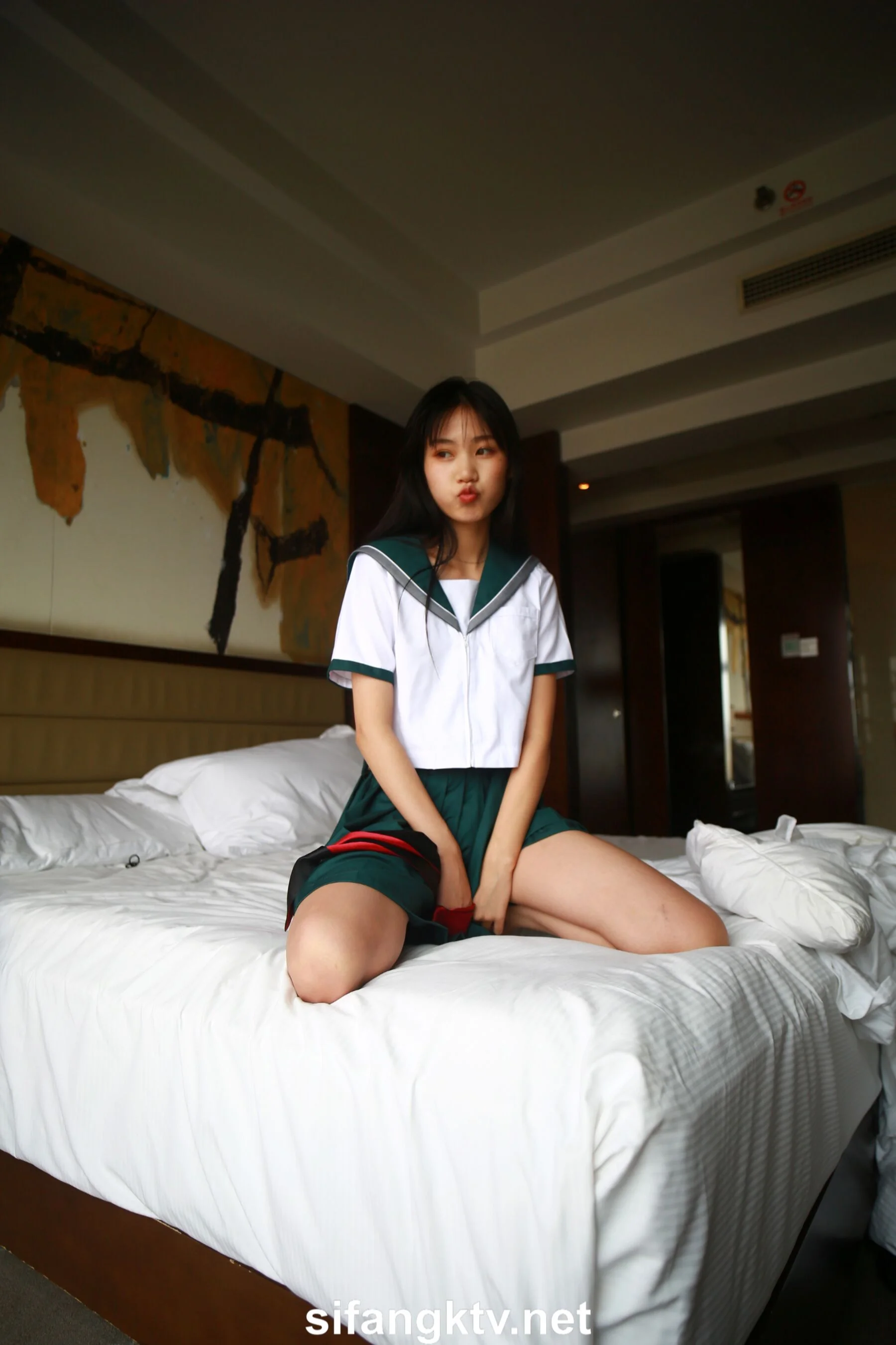 国模亦菲大尺度人体私拍套图 - Photo 844