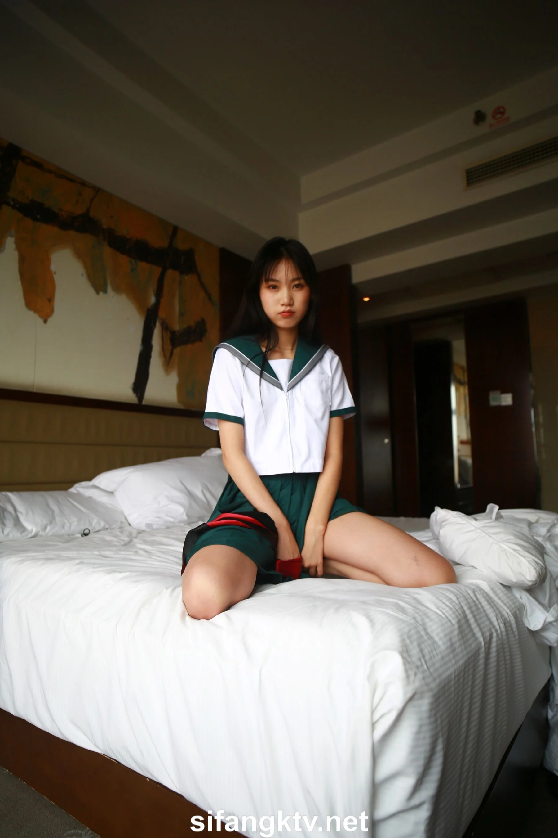 国模亦菲大尺度人体私拍套图 - Photo 846