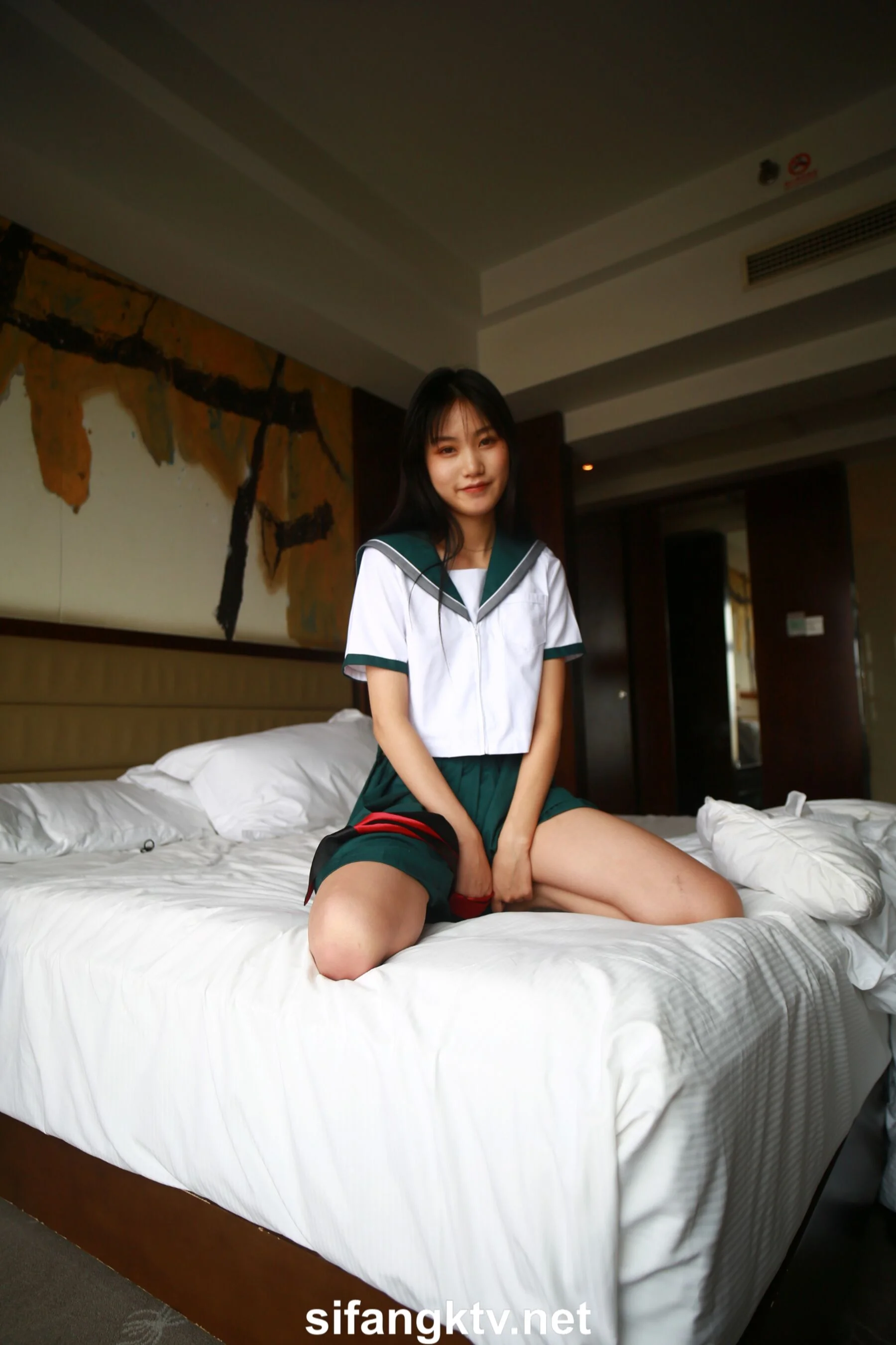 国模亦菲大尺度人体私拍套图 - Photo 847