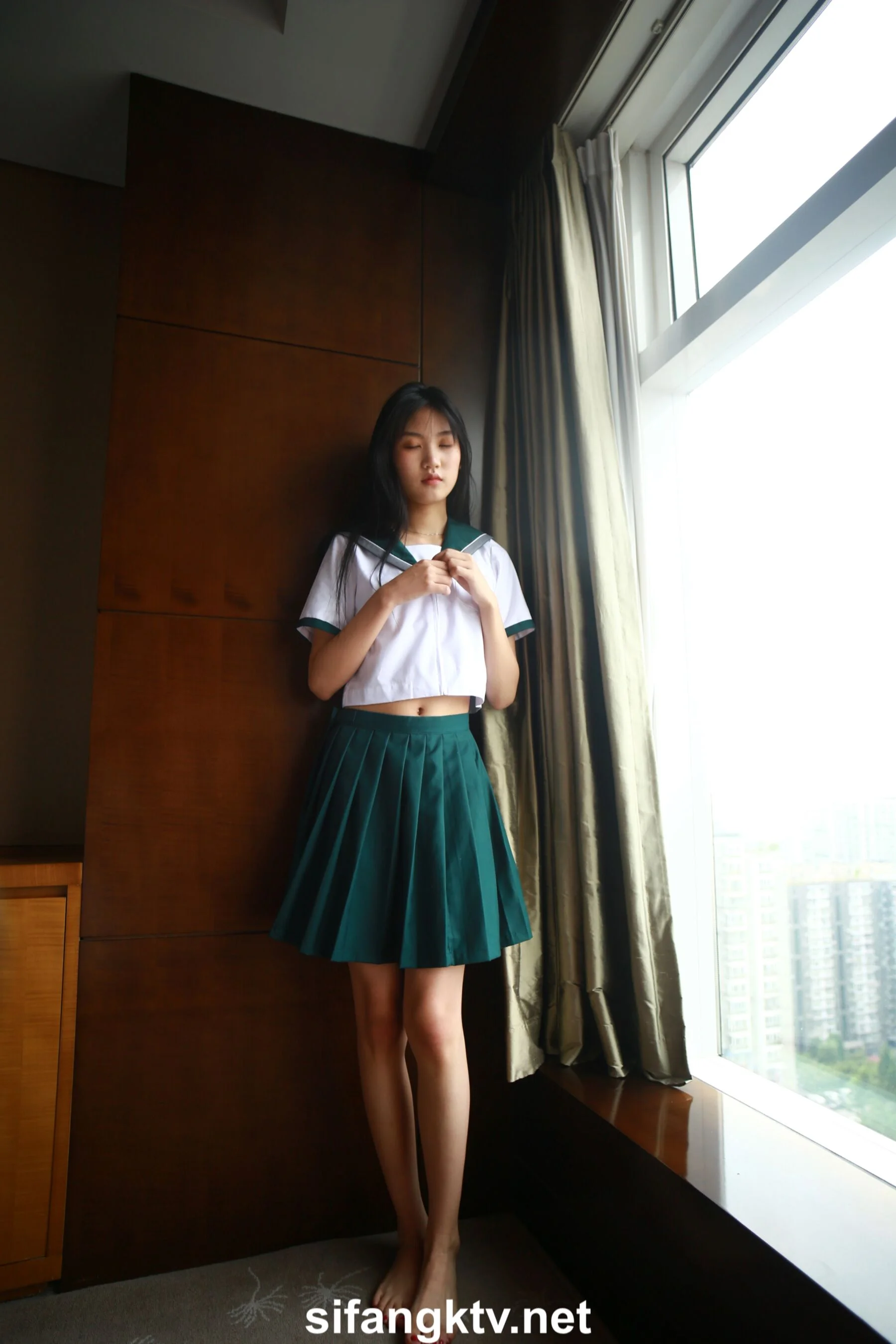 国模亦菲大尺度人体私拍套图 - Photo 852