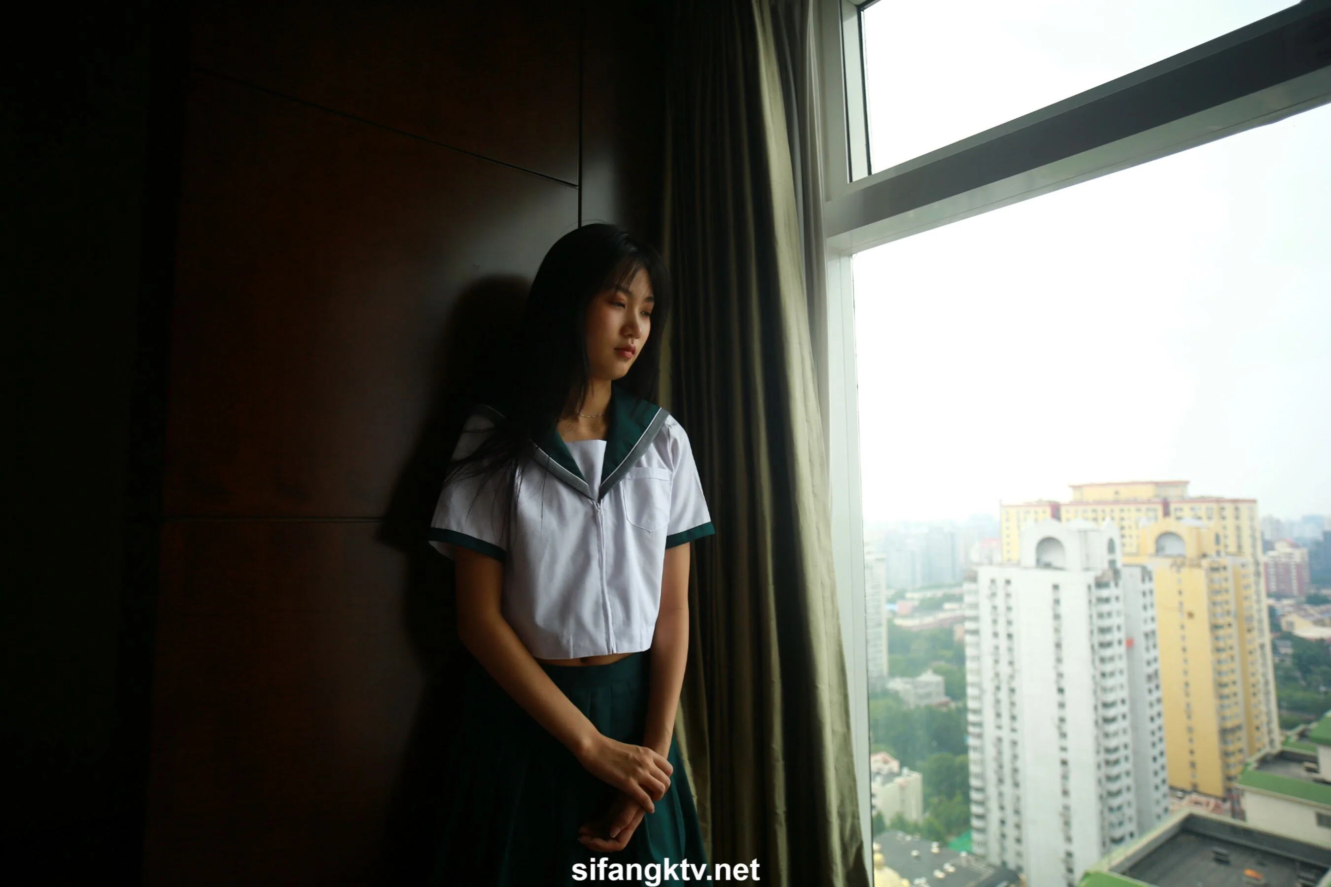 国模亦菲大尺度人体私拍套图 - Photo 858