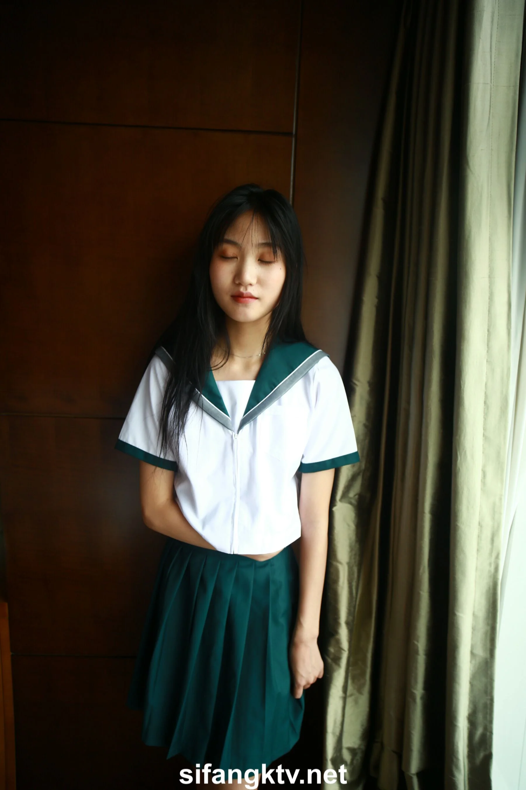 国模亦菲大尺度人体私拍套图 - Photo 861