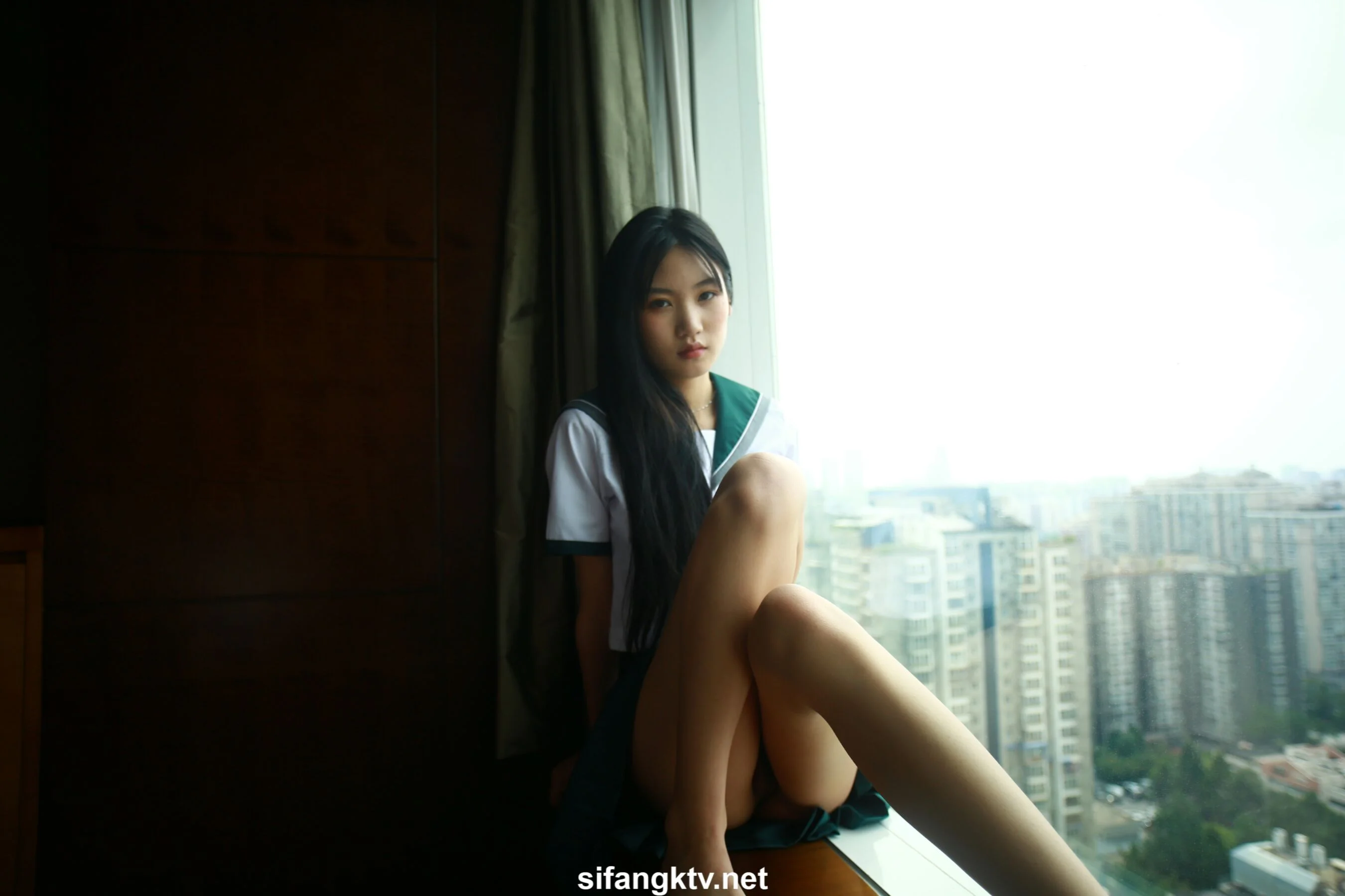 国模亦菲大尺度人体私拍套图 - Photo 916