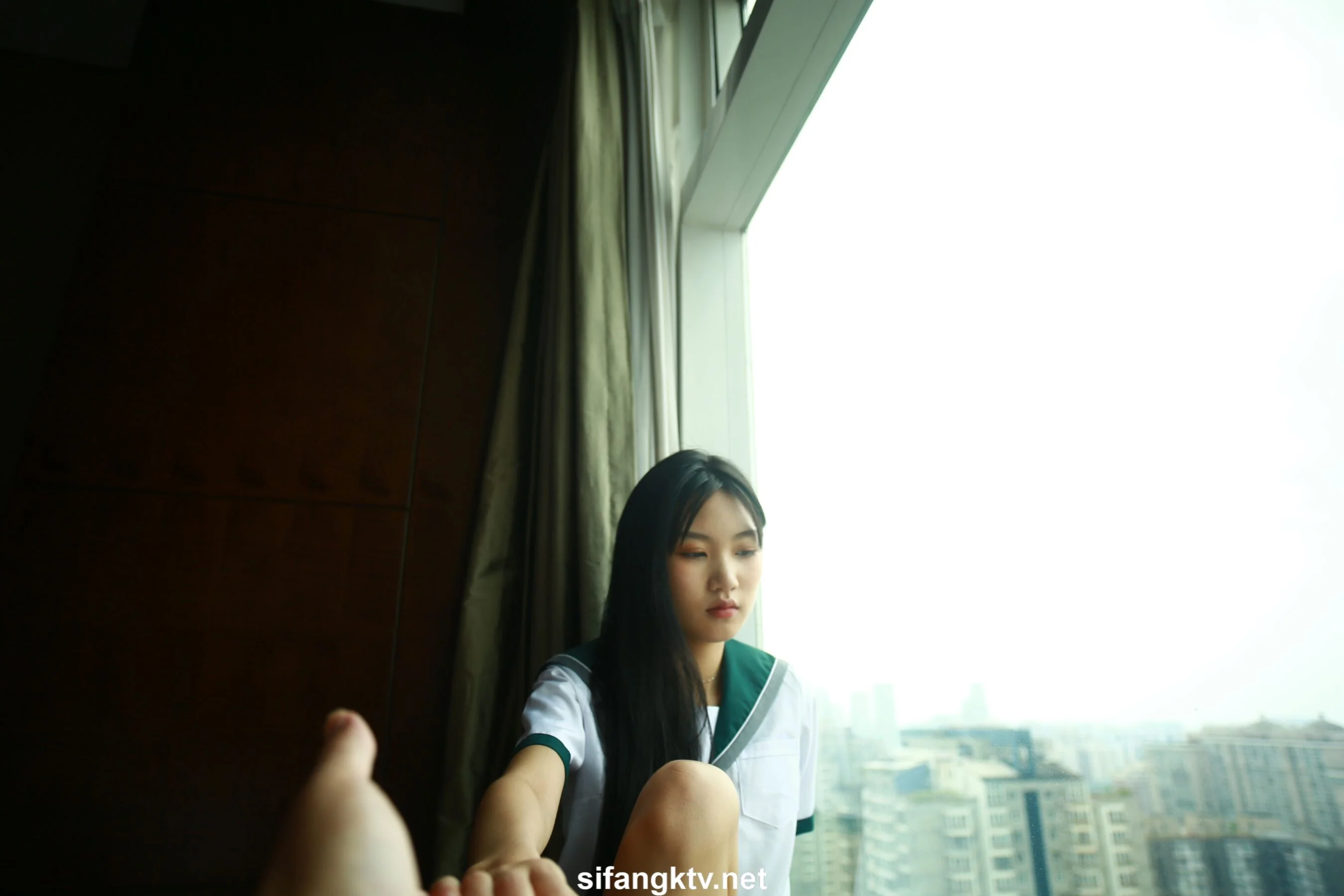 国模亦菲大尺度人体私拍套图 - Photo 919