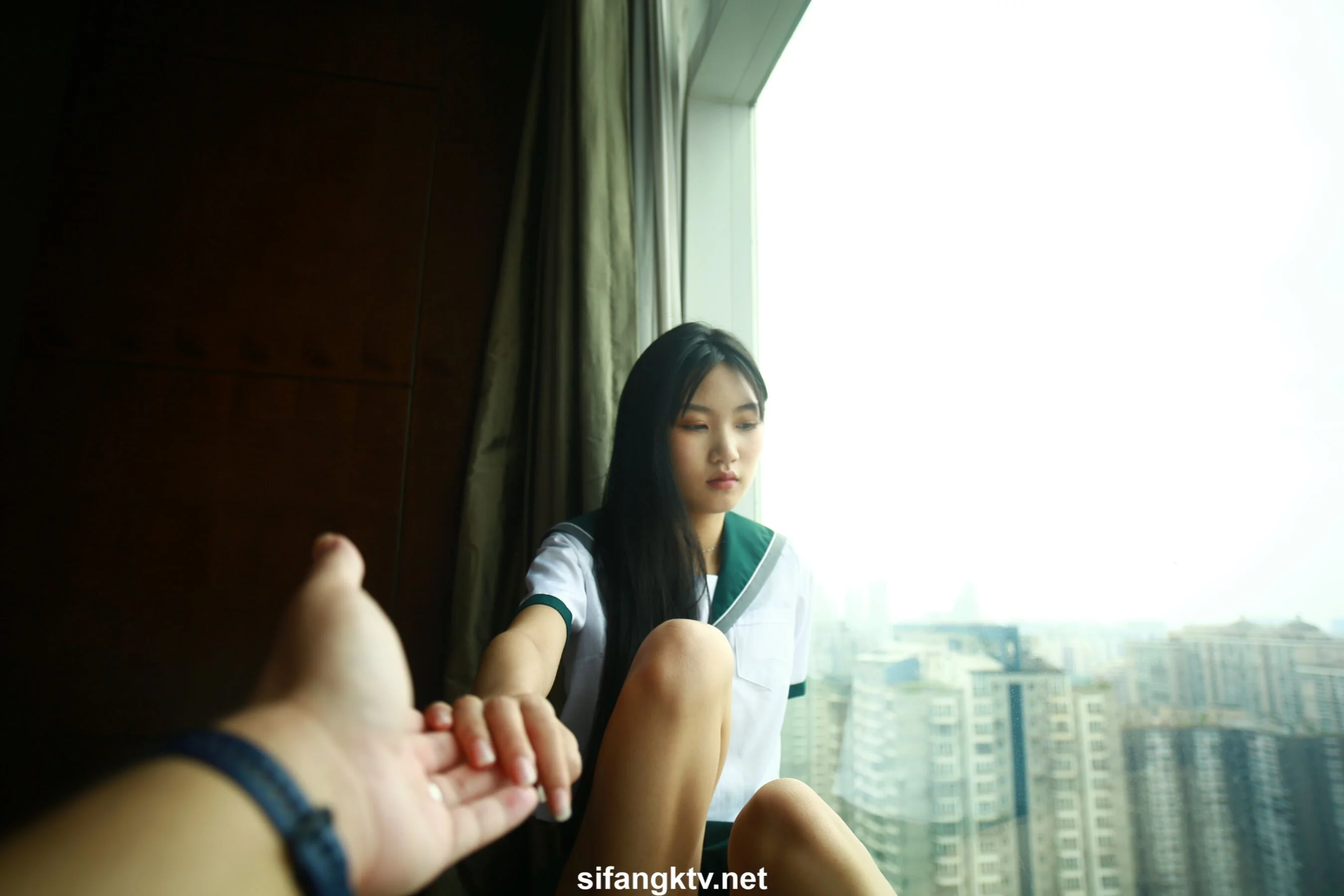 国模亦菲大尺度人体私拍套图 - Photo 920