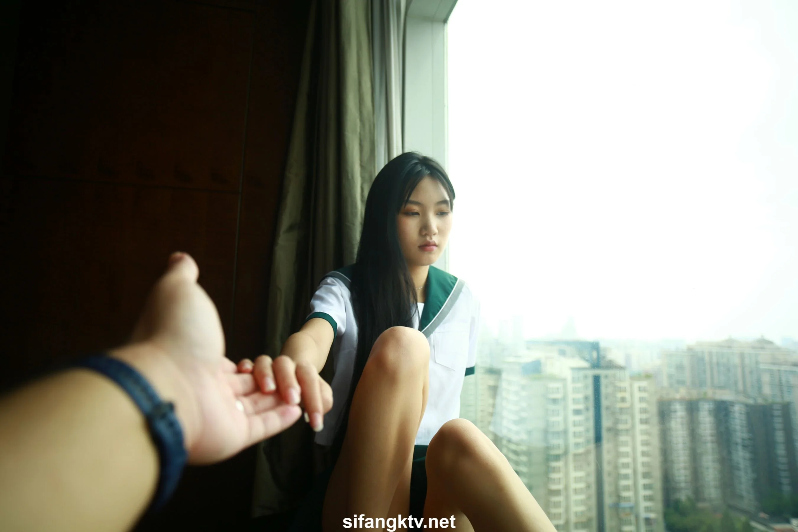 国模亦菲大尺度人体私拍套图 - Photo 921