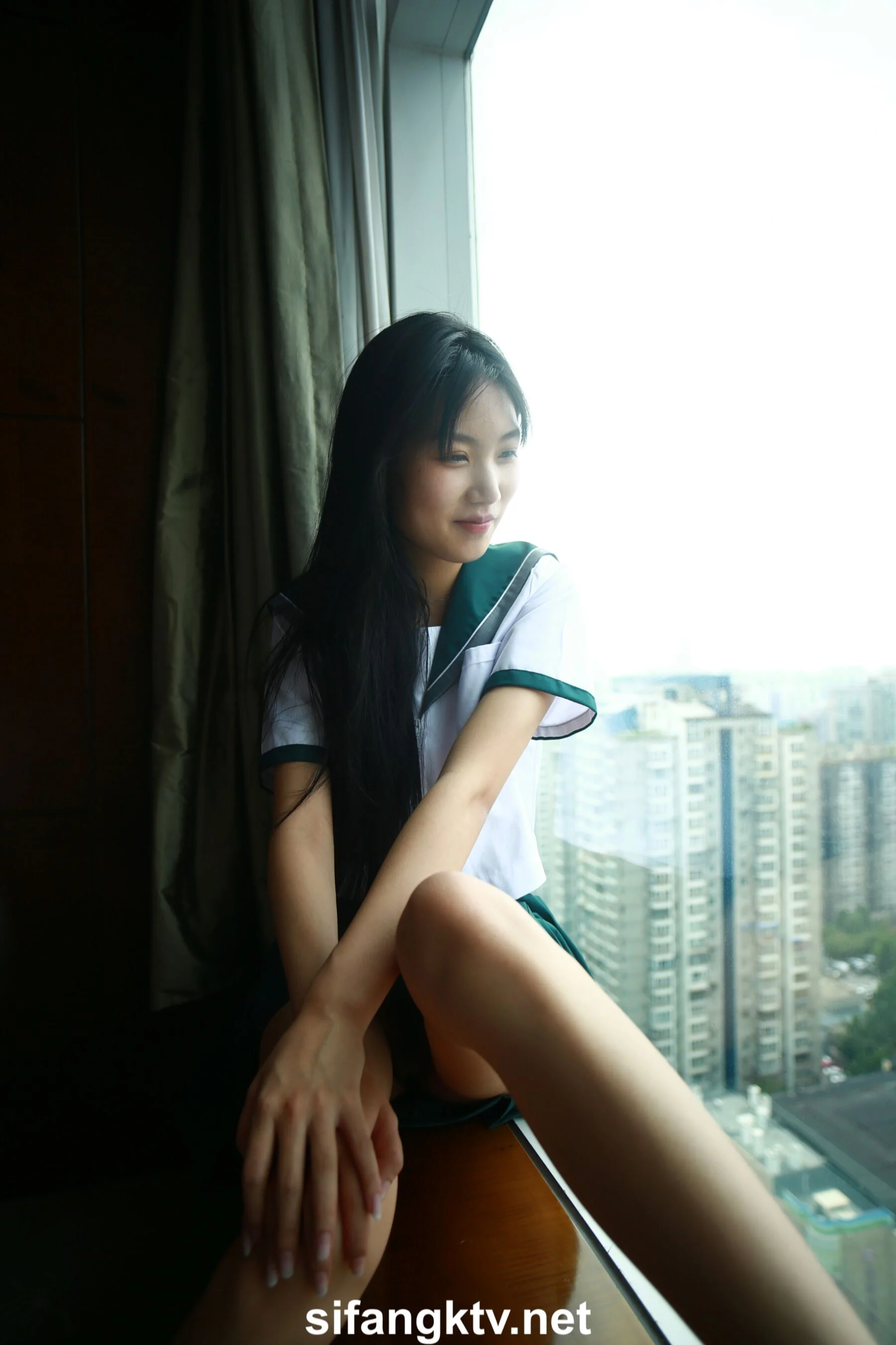 国模亦菲大尺度人体私拍套图 - Photo 932