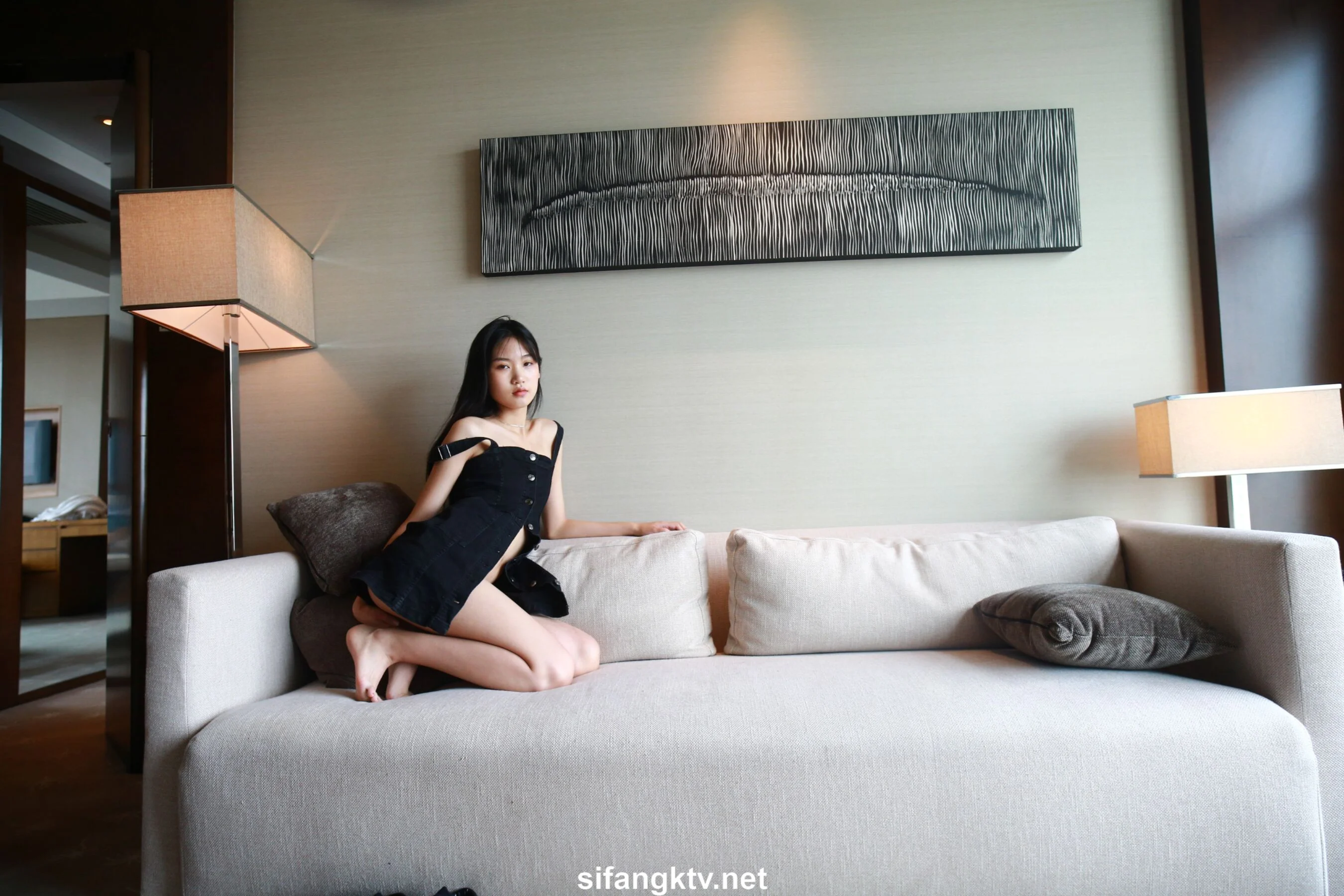 国模亦菲大尺度人体私拍套图 - Photo 1167