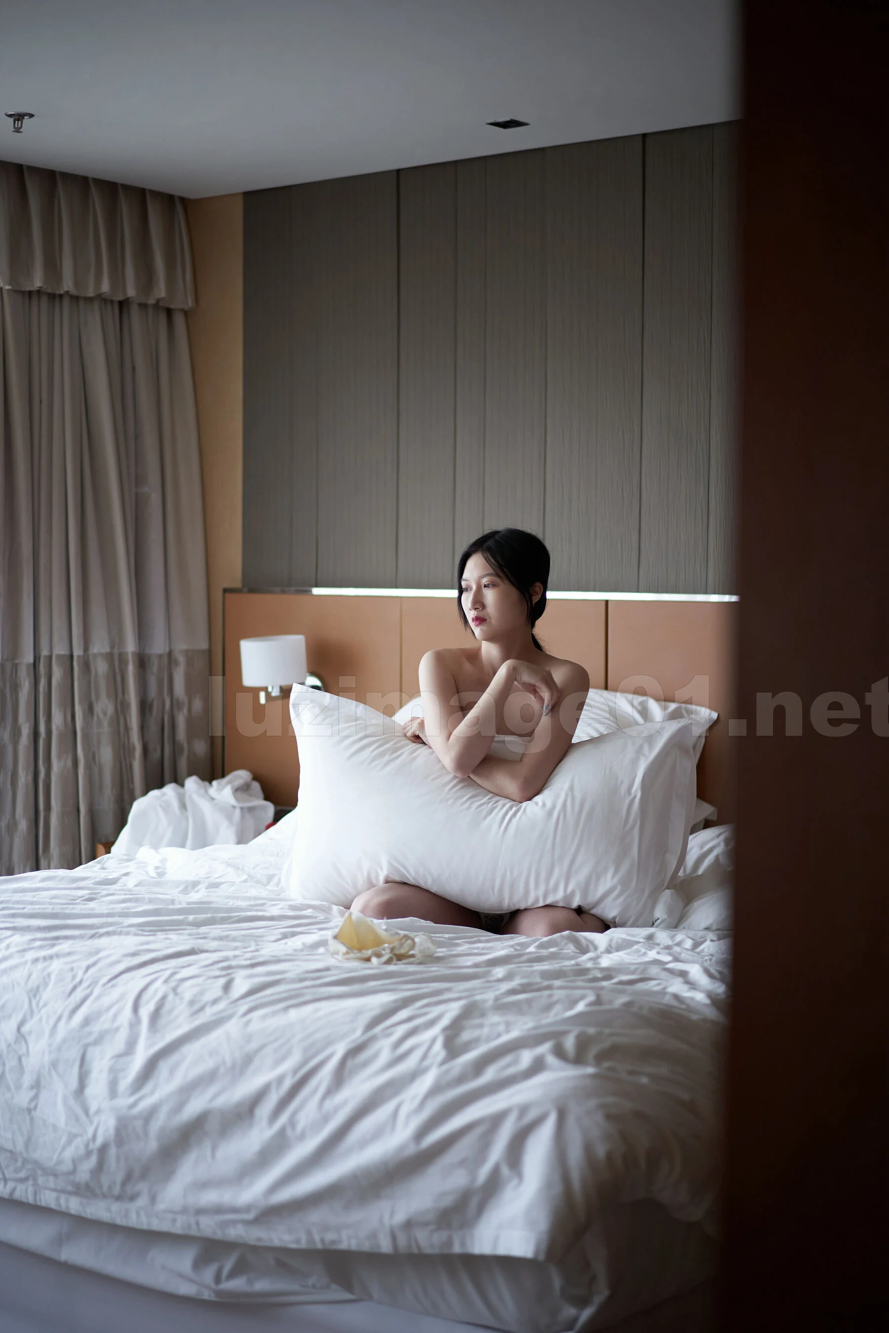 国模宝宝巴士人体私拍套图 - Photo 200