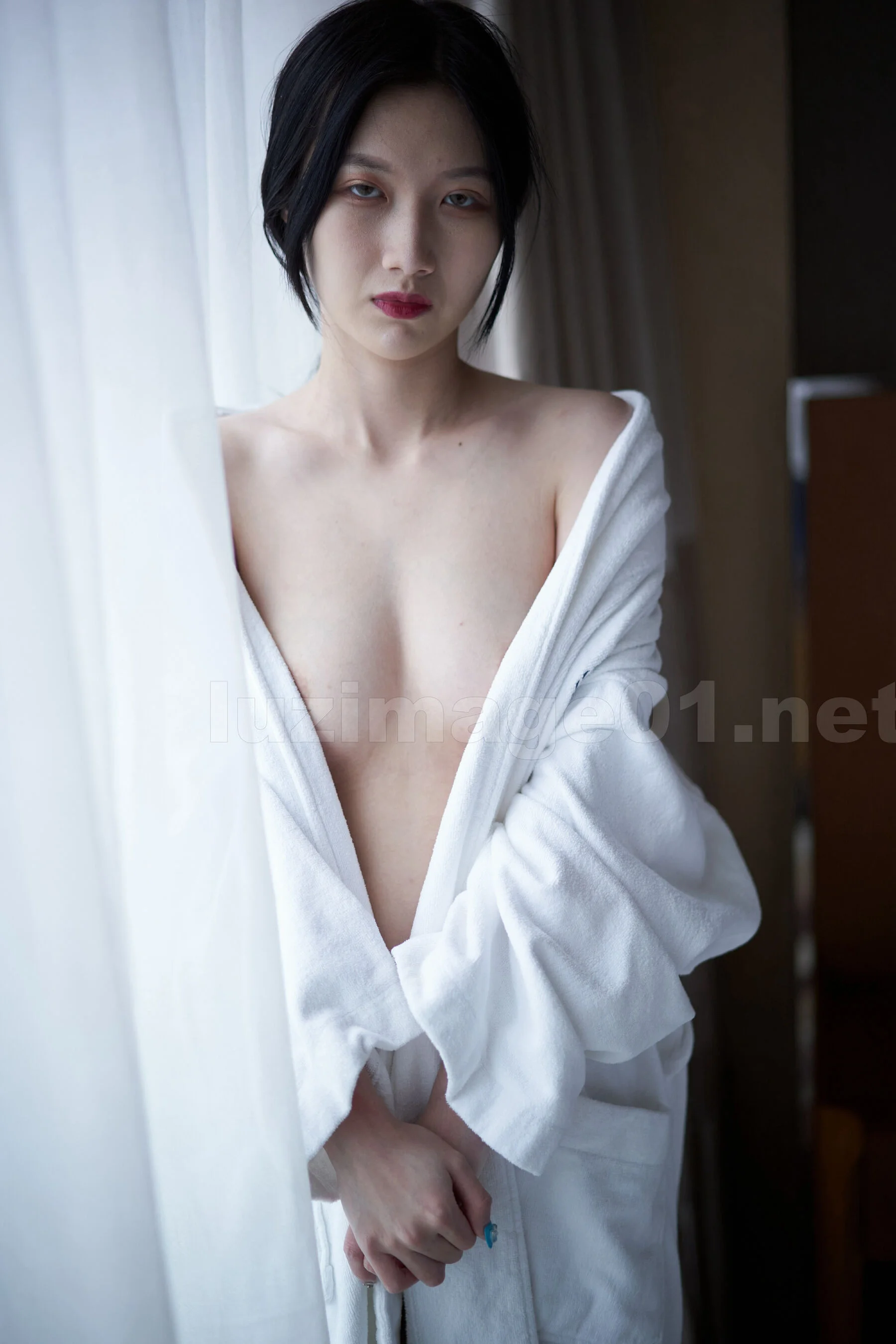国模宝宝巴士人体私拍套图 - Photo 230