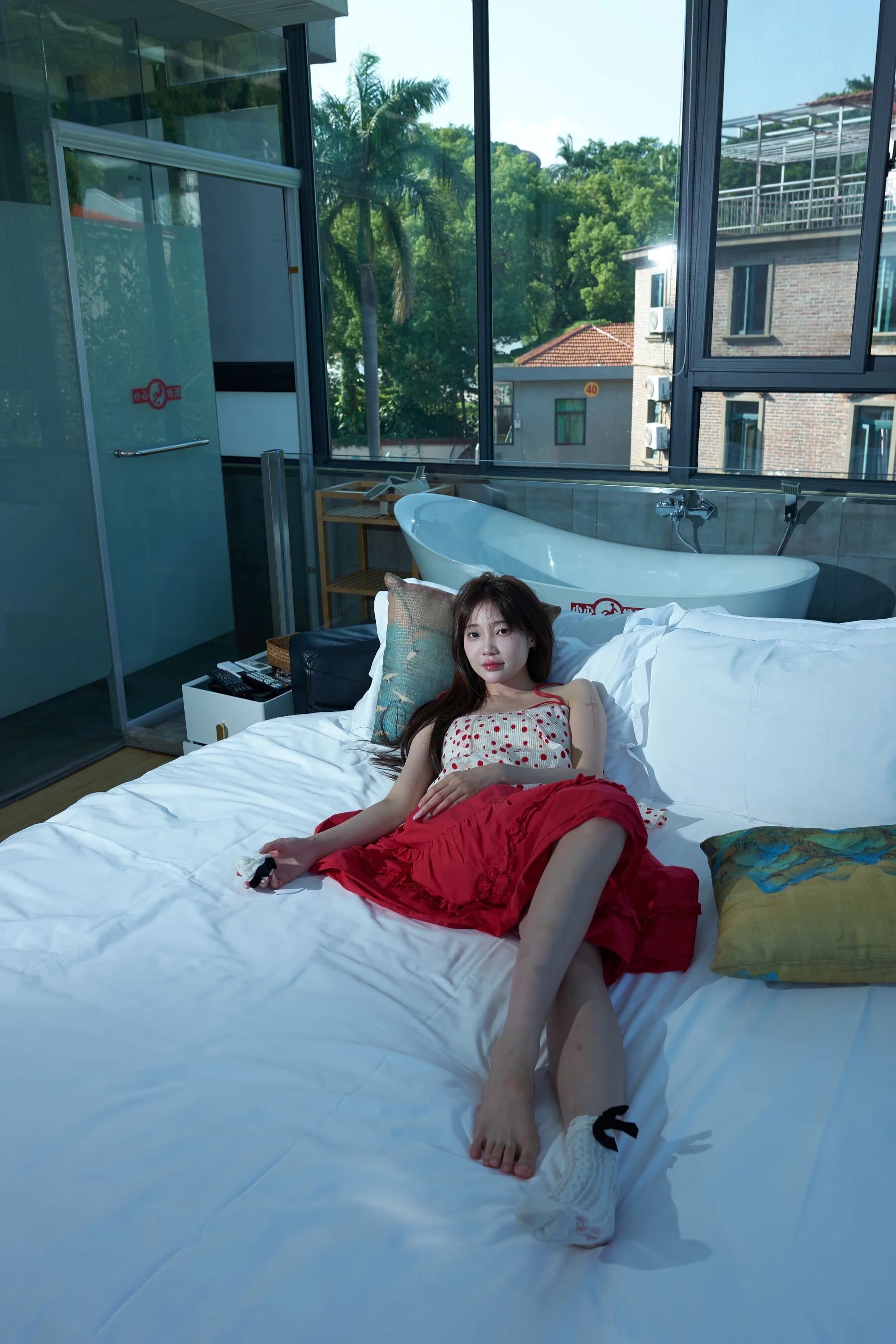 国模小初大尺度人体私拍套图 - Photo 32