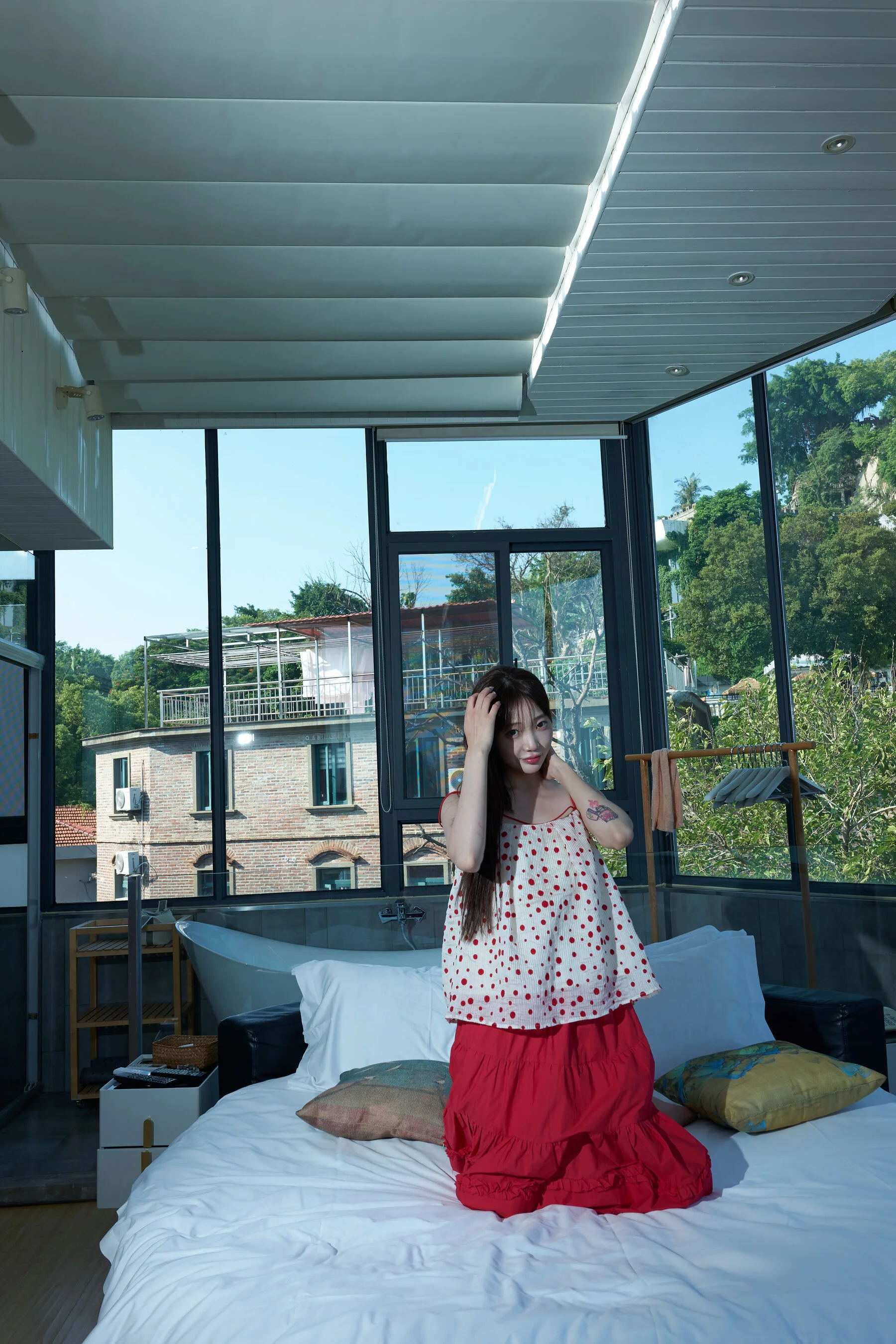 国模小初大尺度人体私拍套图 - Photo 52