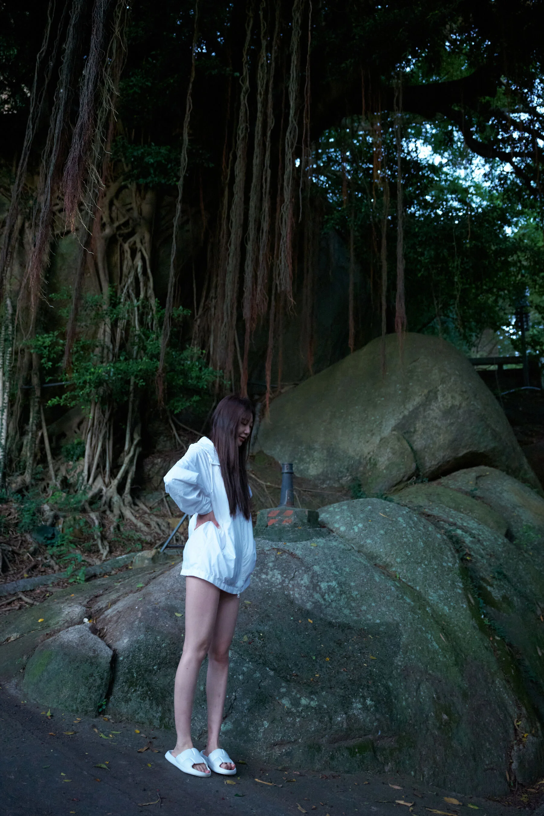 国模小初大尺度人体私拍套图 - Photo 284