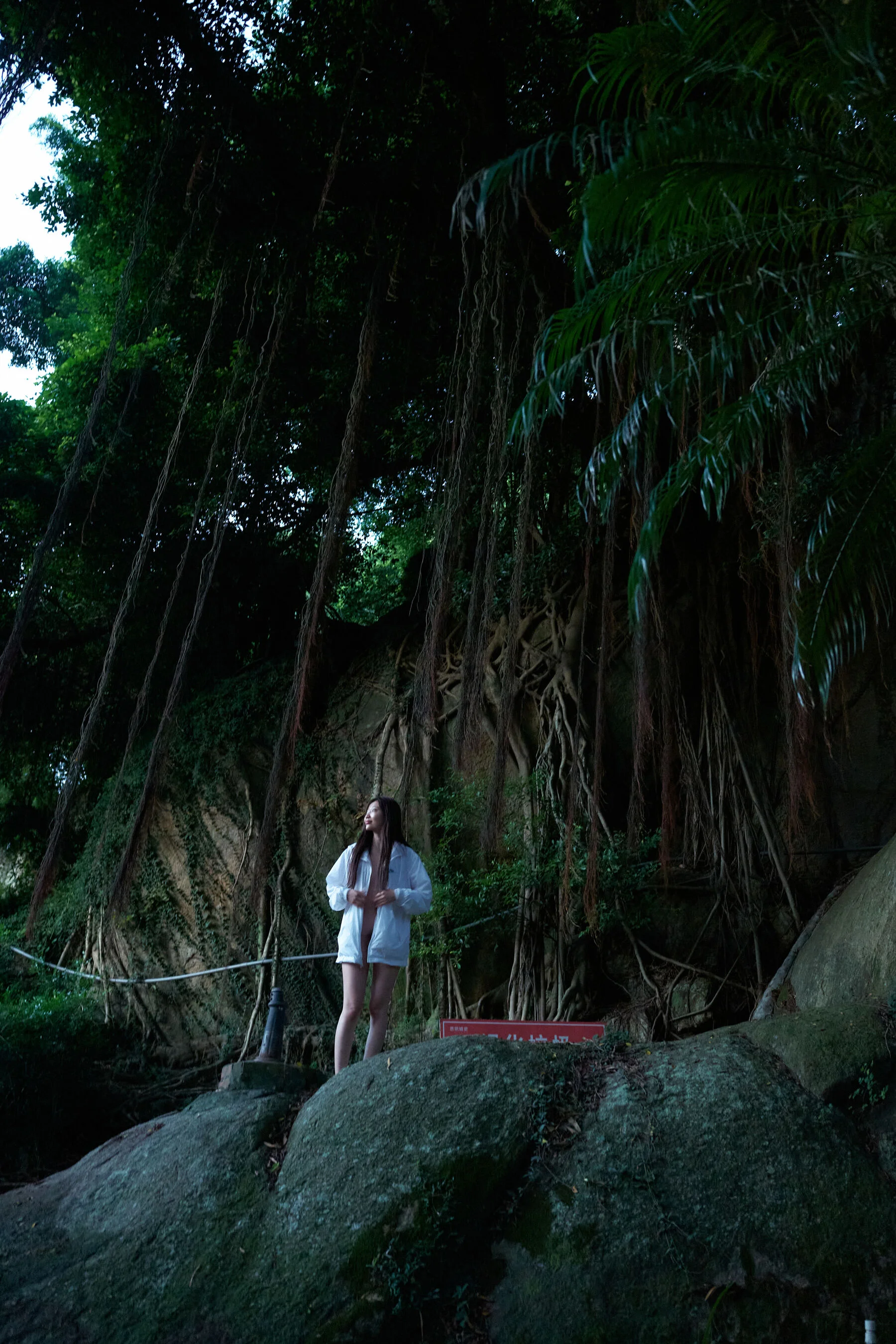 国模小初大尺度人体私拍套图 - Photo 287