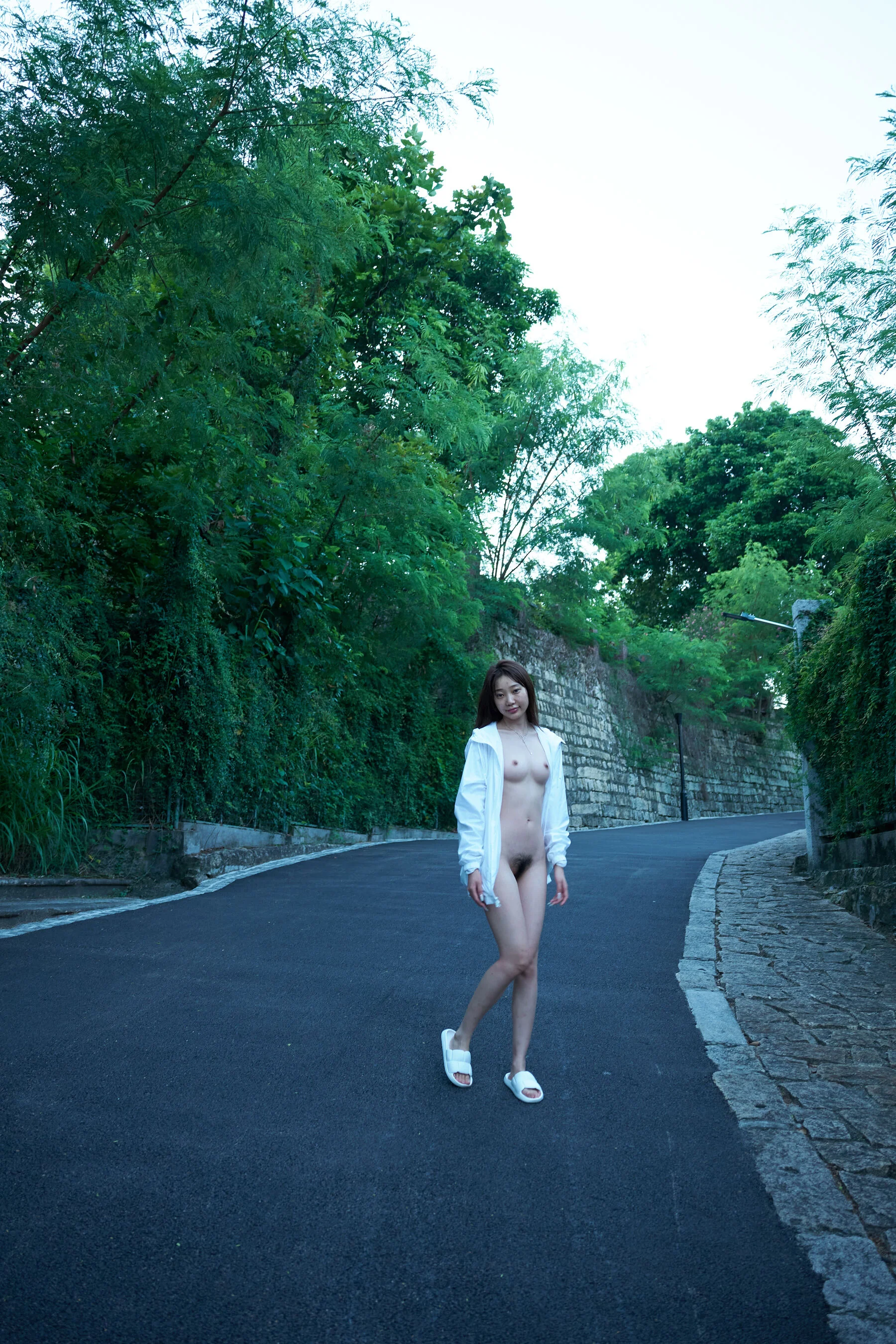 国模小初大尺度人体私拍套图 - Photo 347