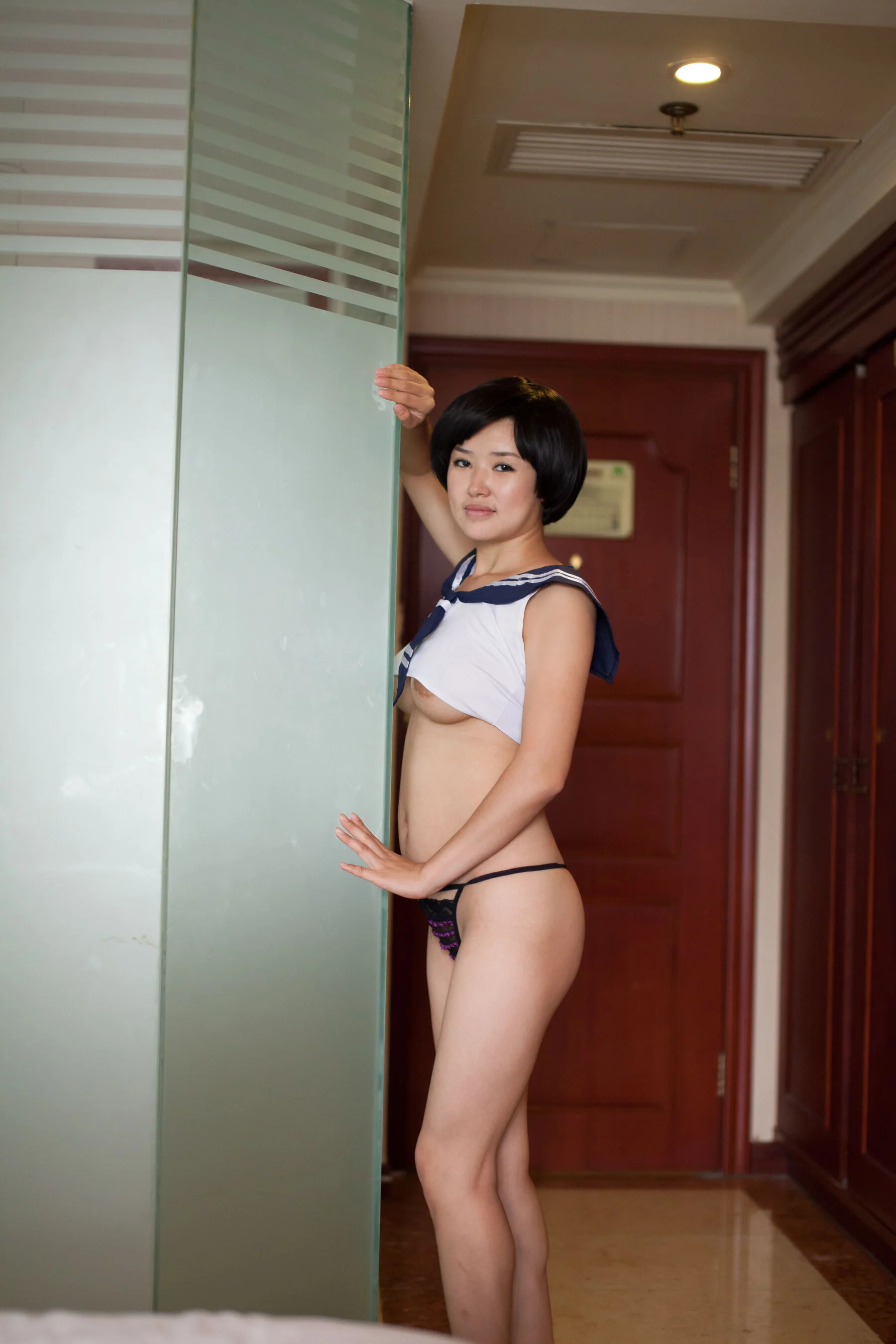 国模小芸人体私拍套图 - Photo 43